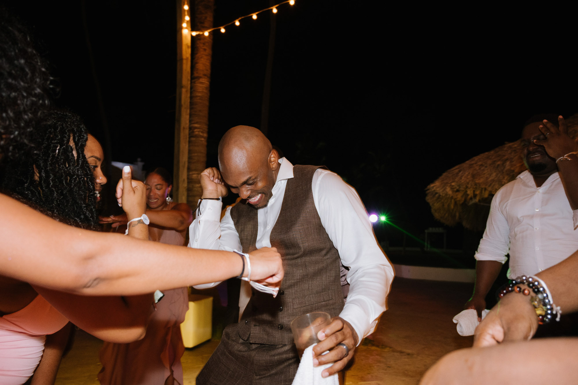 Lauren and Aaron's classic wedding at Kukua beach club