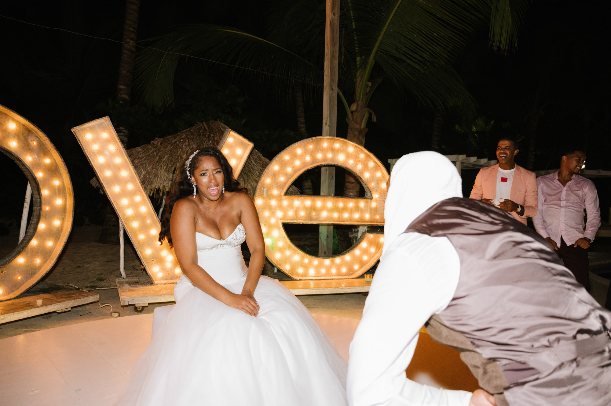 Lauren and Aaron's classic wedding at Kukua beach club