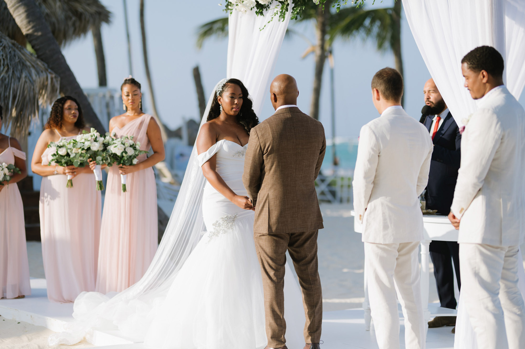 Lauren and Aaron's classic wedding at Kukua beach club