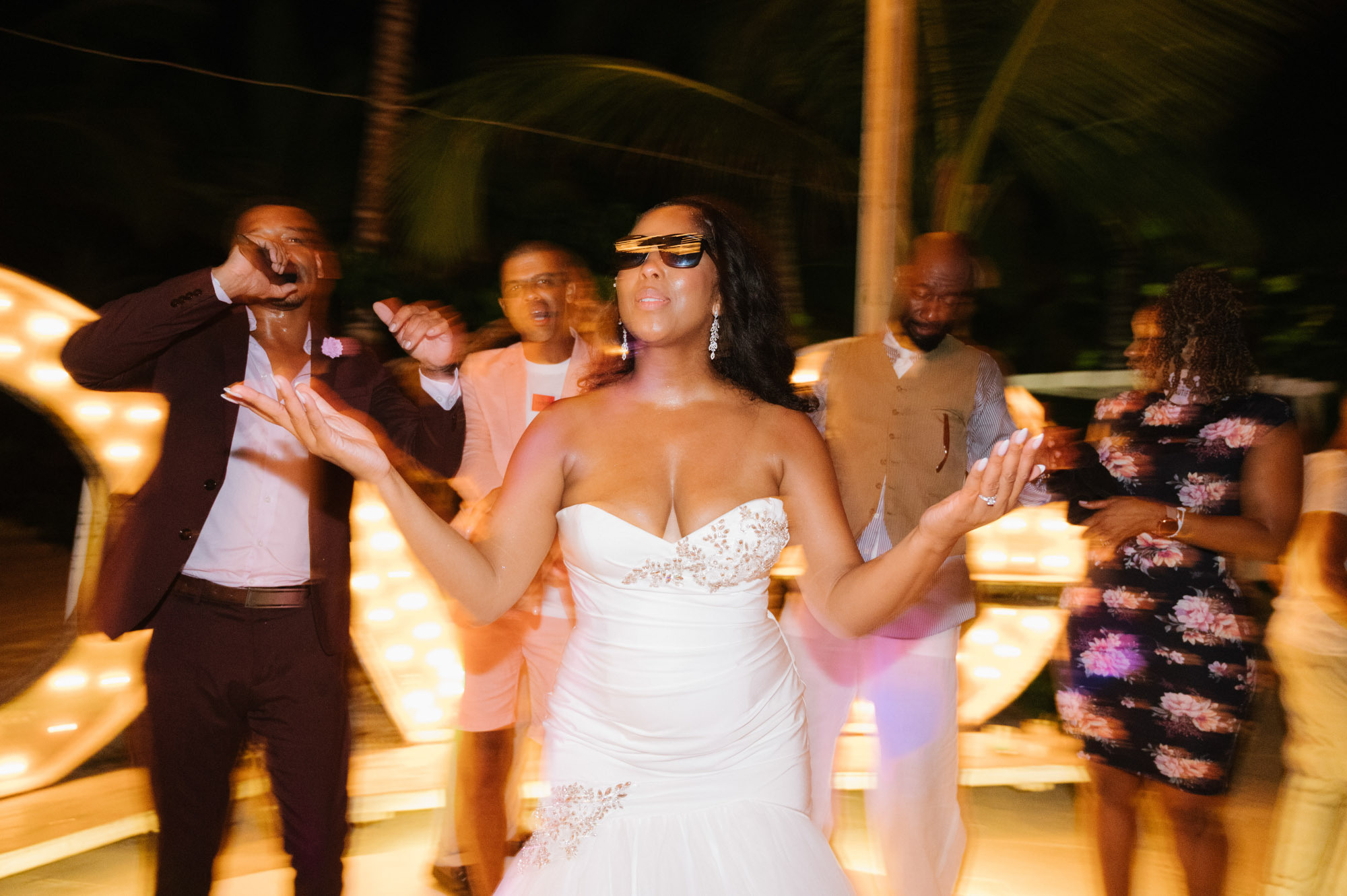 Lauren and Aaron's classic wedding at Kukua beach club