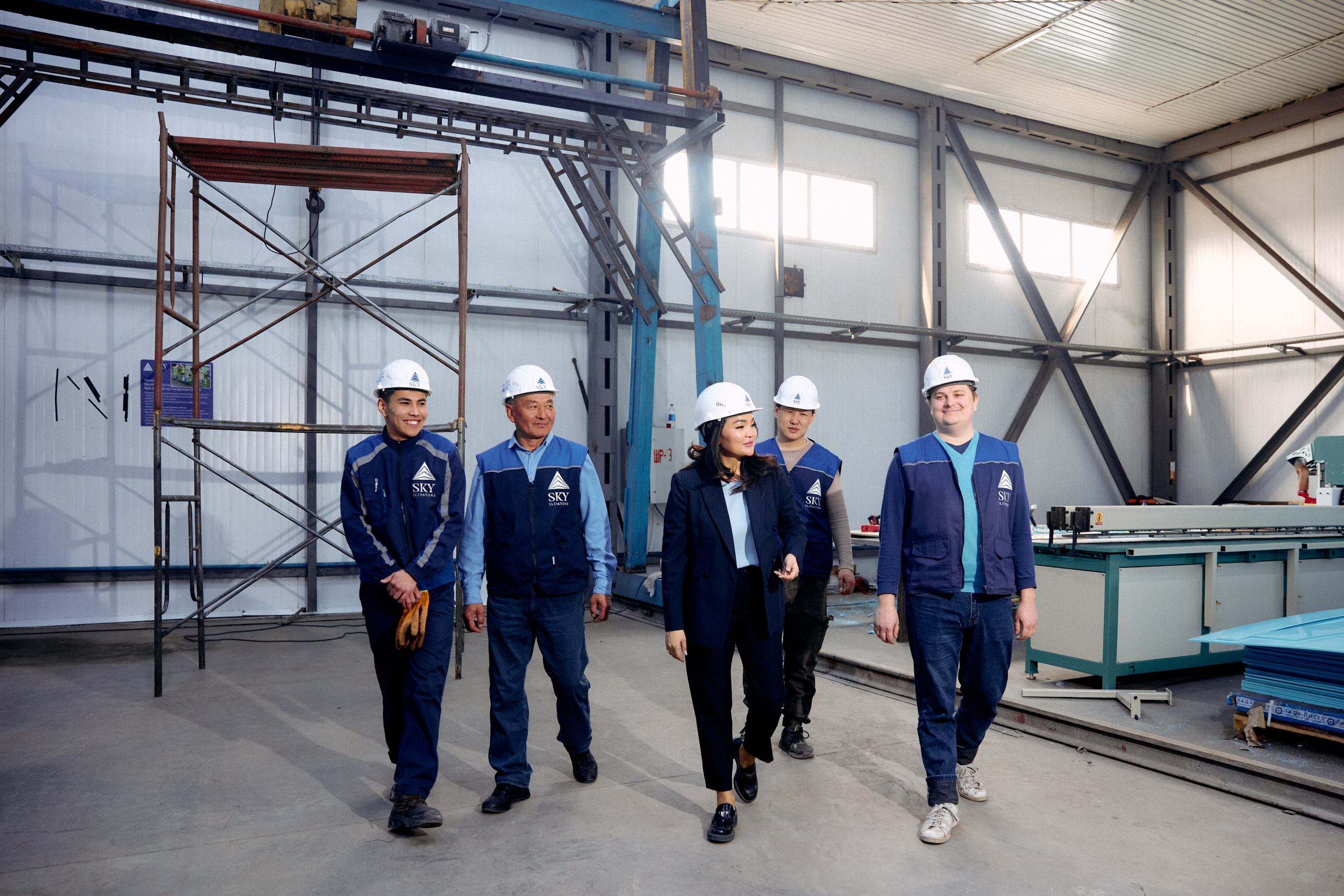 Рахат. Директор завода. Валерия Вартанова. Фотограф