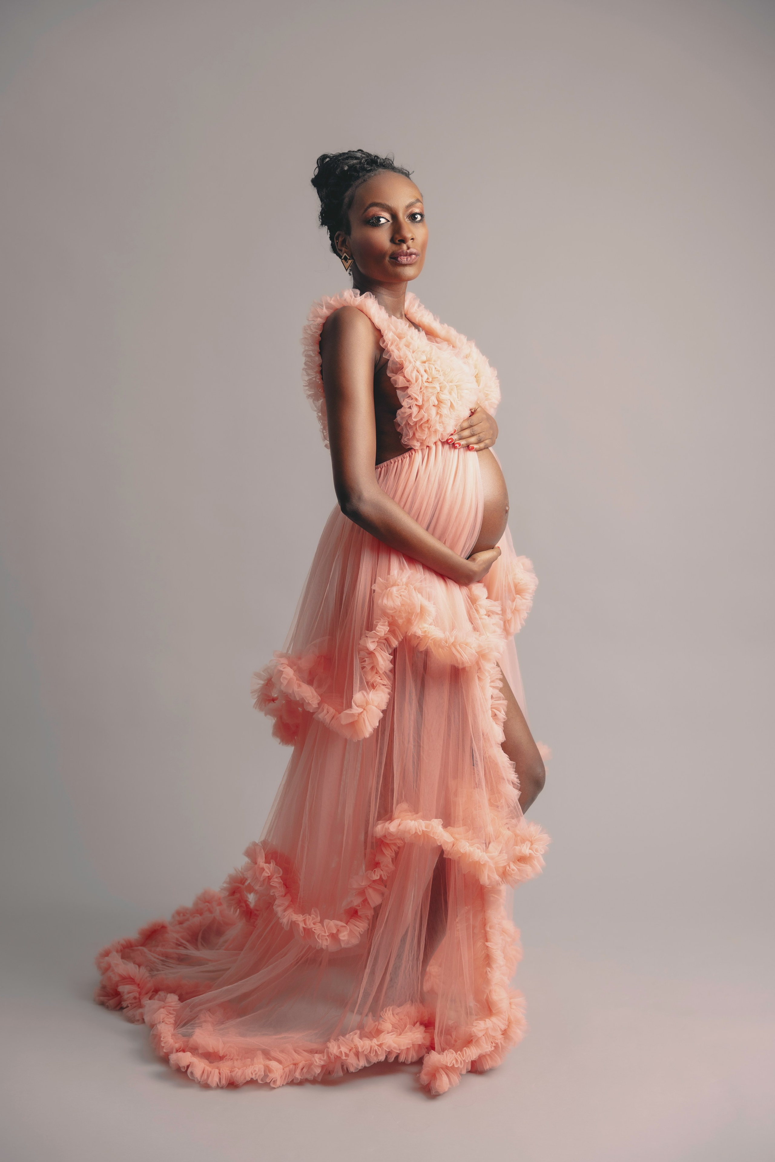 Maternity Photoshoot in Dresden — Studio & Outdoor. Family & Maternity Photographer in Dresden Tatiana Mudryak