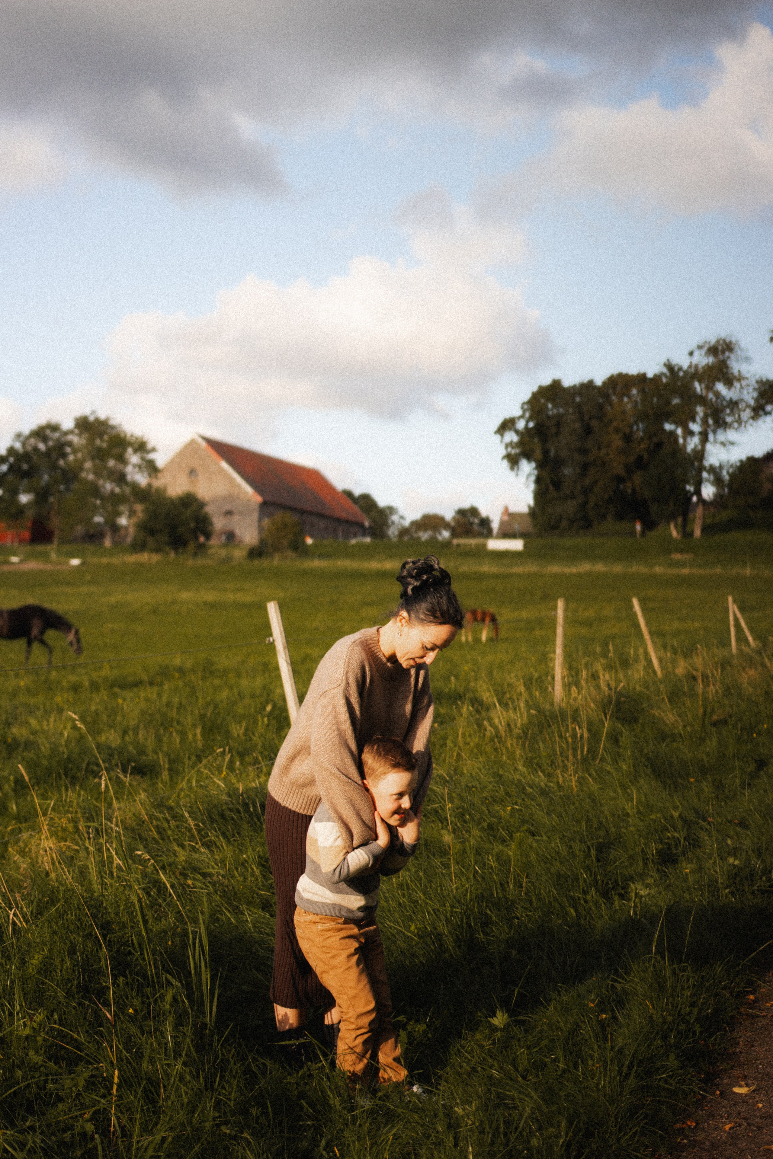 Mother and son’s story. Photographer in Gothenburg Aleksandra Stroganova