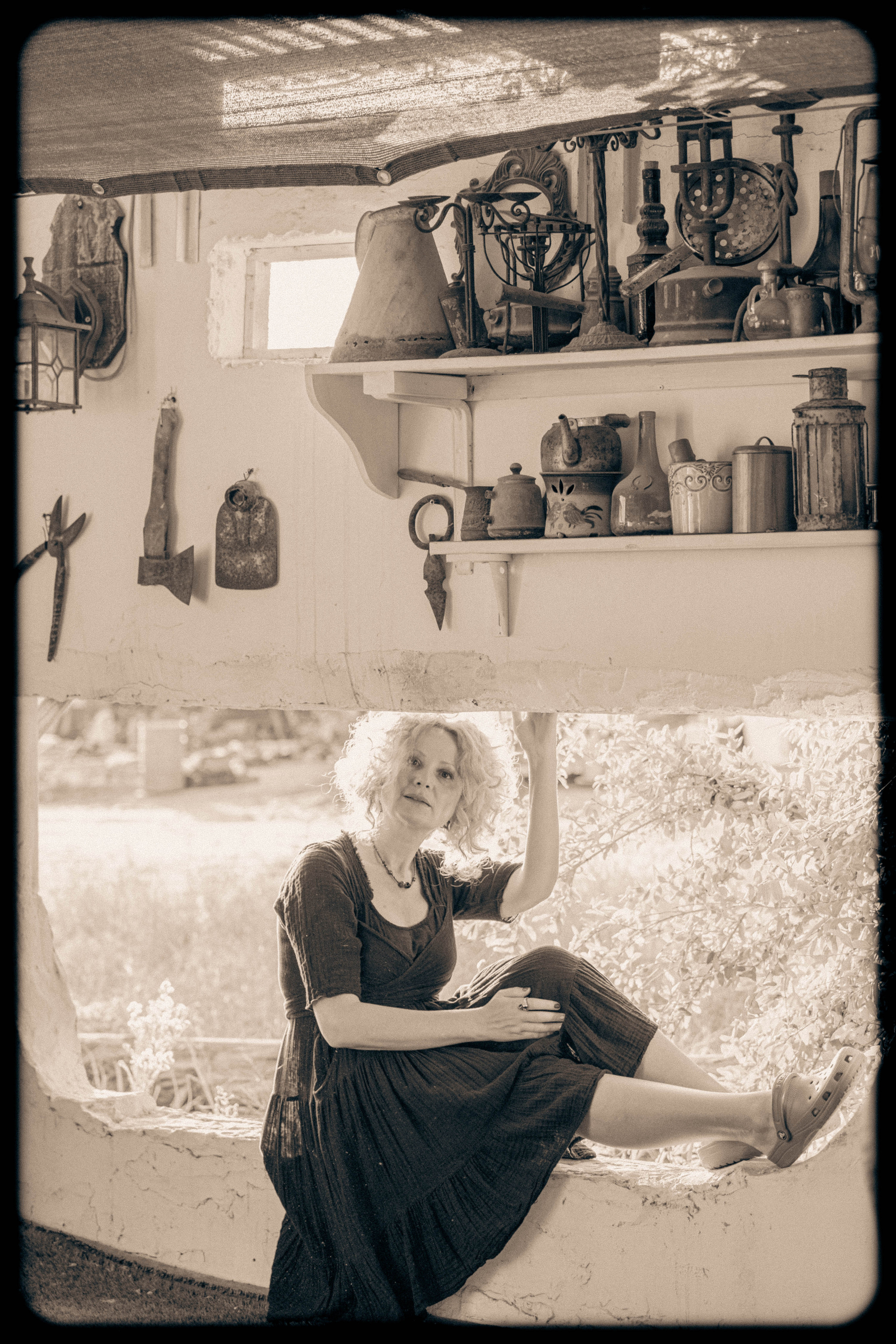 RETRO. Middle East Photo Agency סוכנות צילום המזרח התיכון — צילום מקצועי והדפסת מגנטים לאירועים