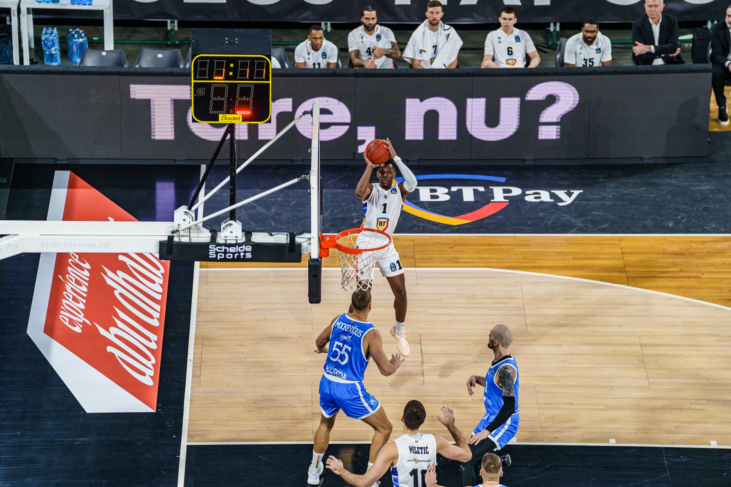 BASCHET. Alecsandru Braicu — Fotograf Sportiv