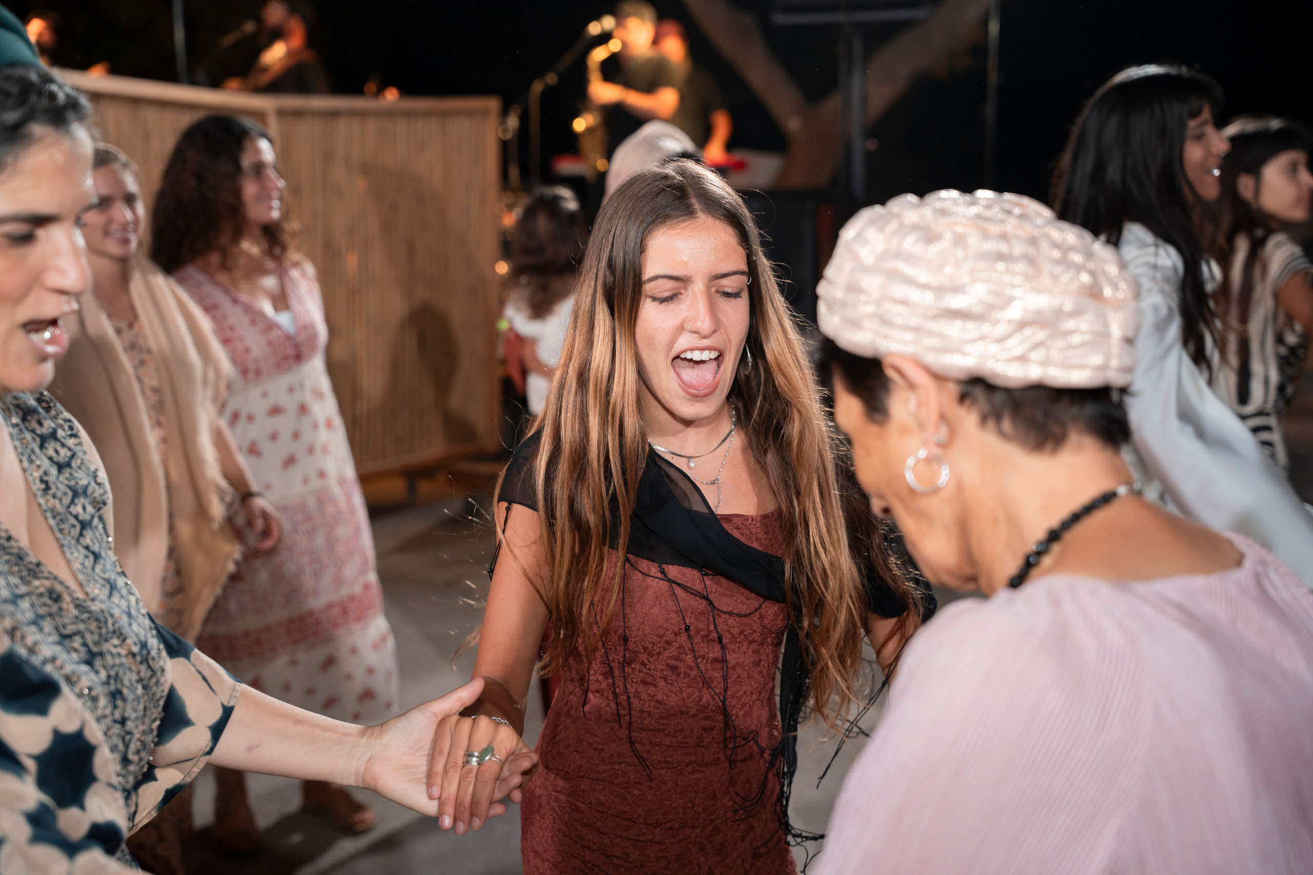 עדן ושלהבת. יוסף מזרחי צילום חתונה, ברית וזוגיות. צלם מקצועי שאוהב להוציא אתכם הכי יפים ברגעים הכי מרגשים