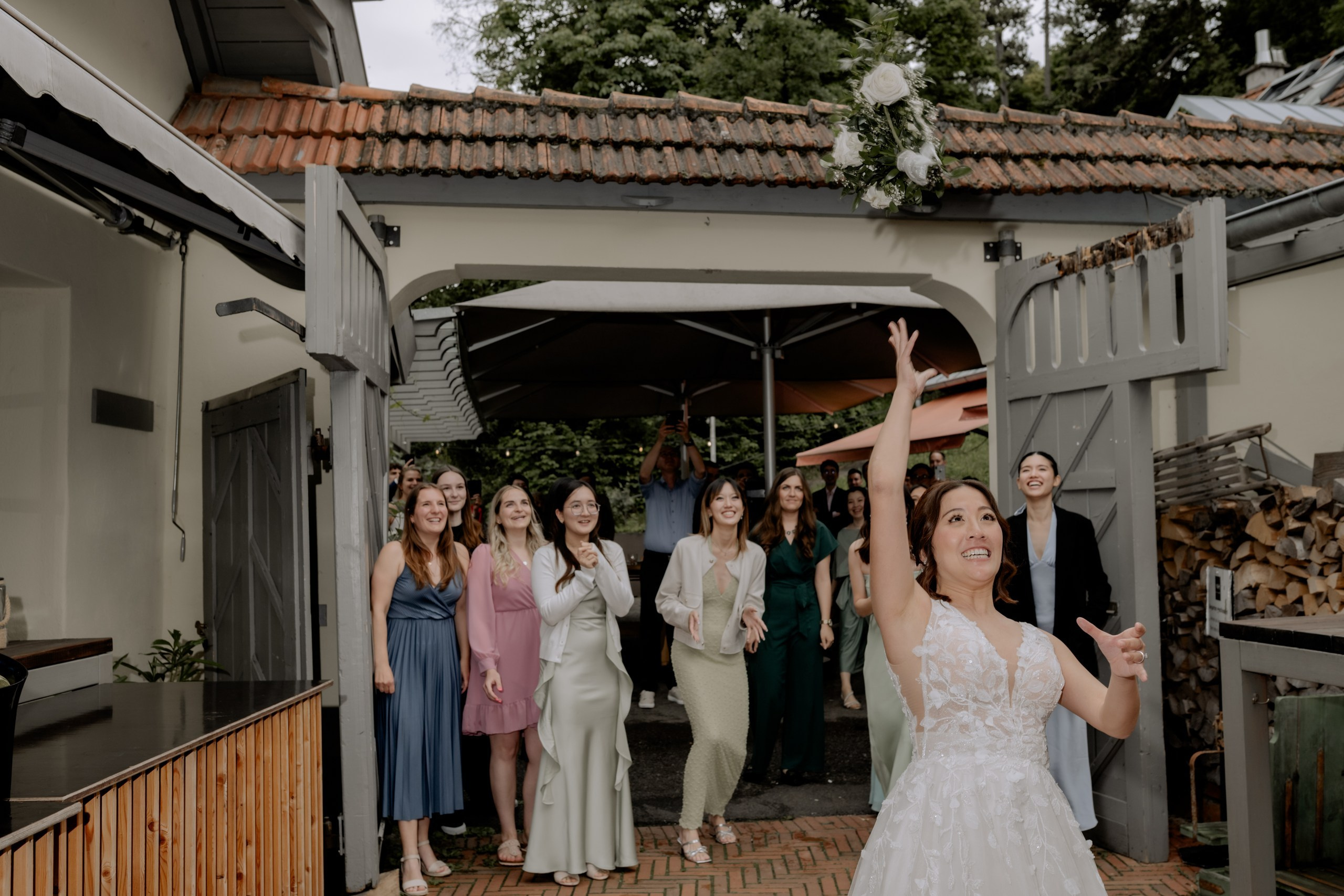 Chom & Kevin | Romantische Hochzeitsbilder in Würzburg – Hochzeitsfotografin Anna Saribekyan. Hochzeitsfotograf Würzburg | Anna Saribekyan