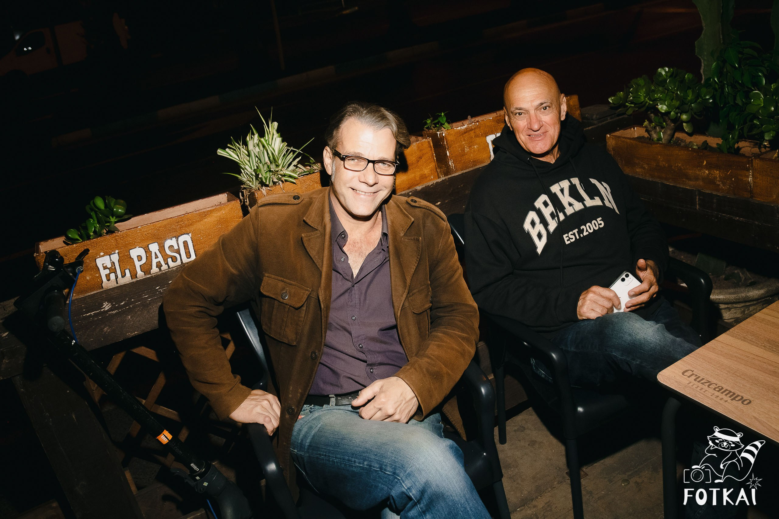 Фоторепортаж JAM Night в El Paso Bar, Torrevieja — живая музыка и атмосфера Коста-Бланки | FOTKAI