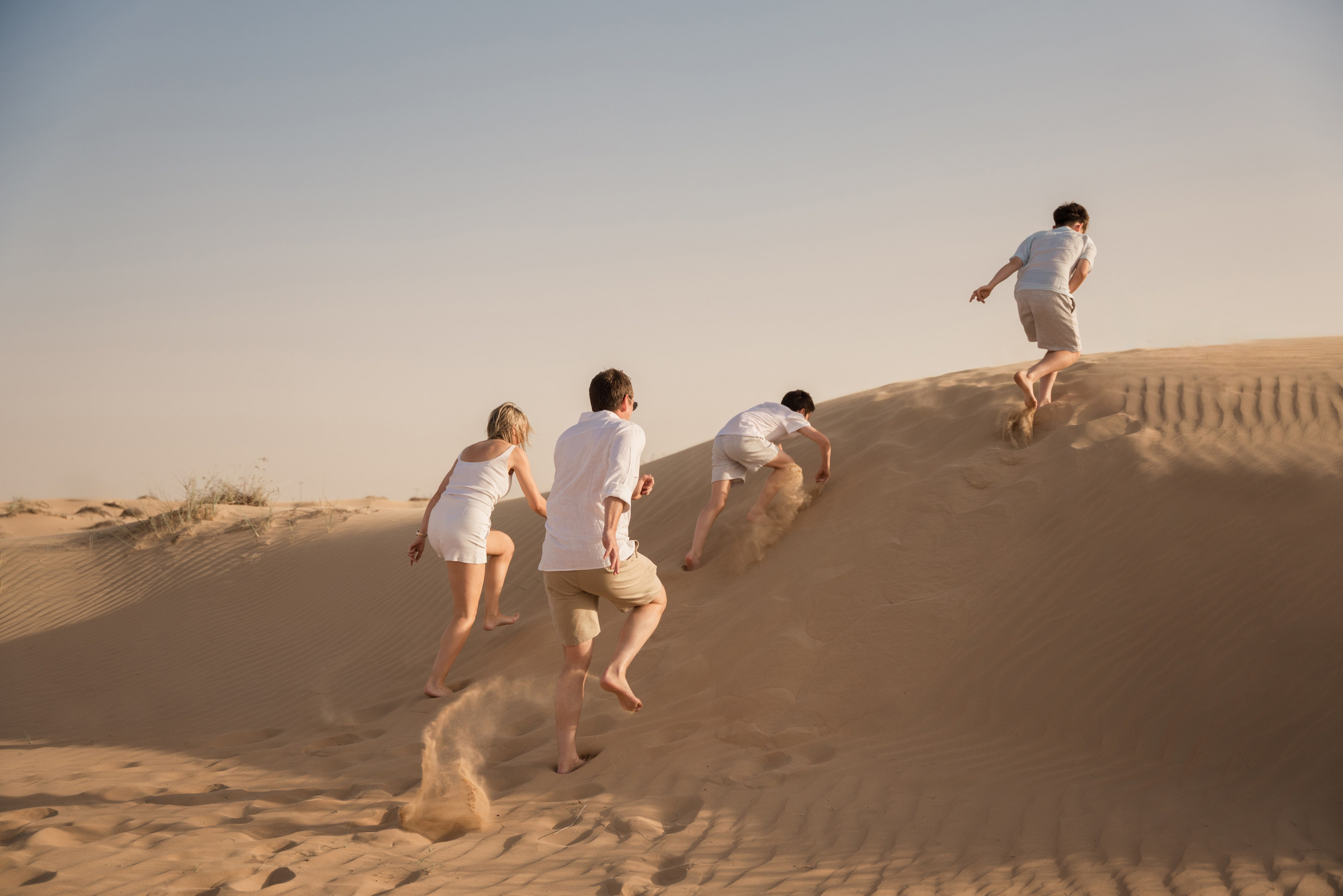Desert run and fun!. Angela Iakovleva — Family Photographer in Dubai