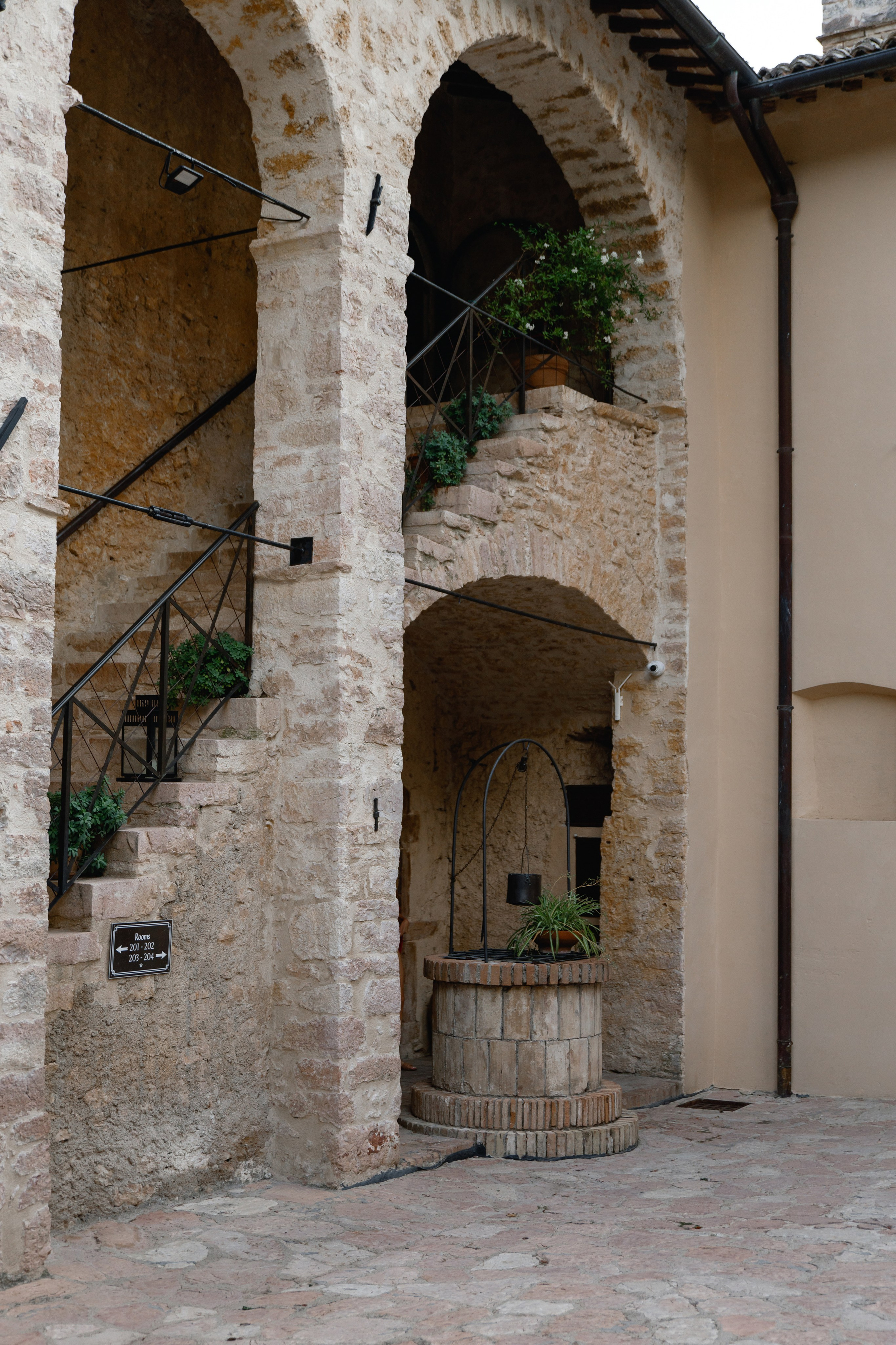 Wedding photographer Italy Rome, Tuscany, Lake Como, Sicily, Puglia. Wedding Photographer Rome Tuscany Como Sicily Puglia Amalfy Italy- Oksana Savenchuk