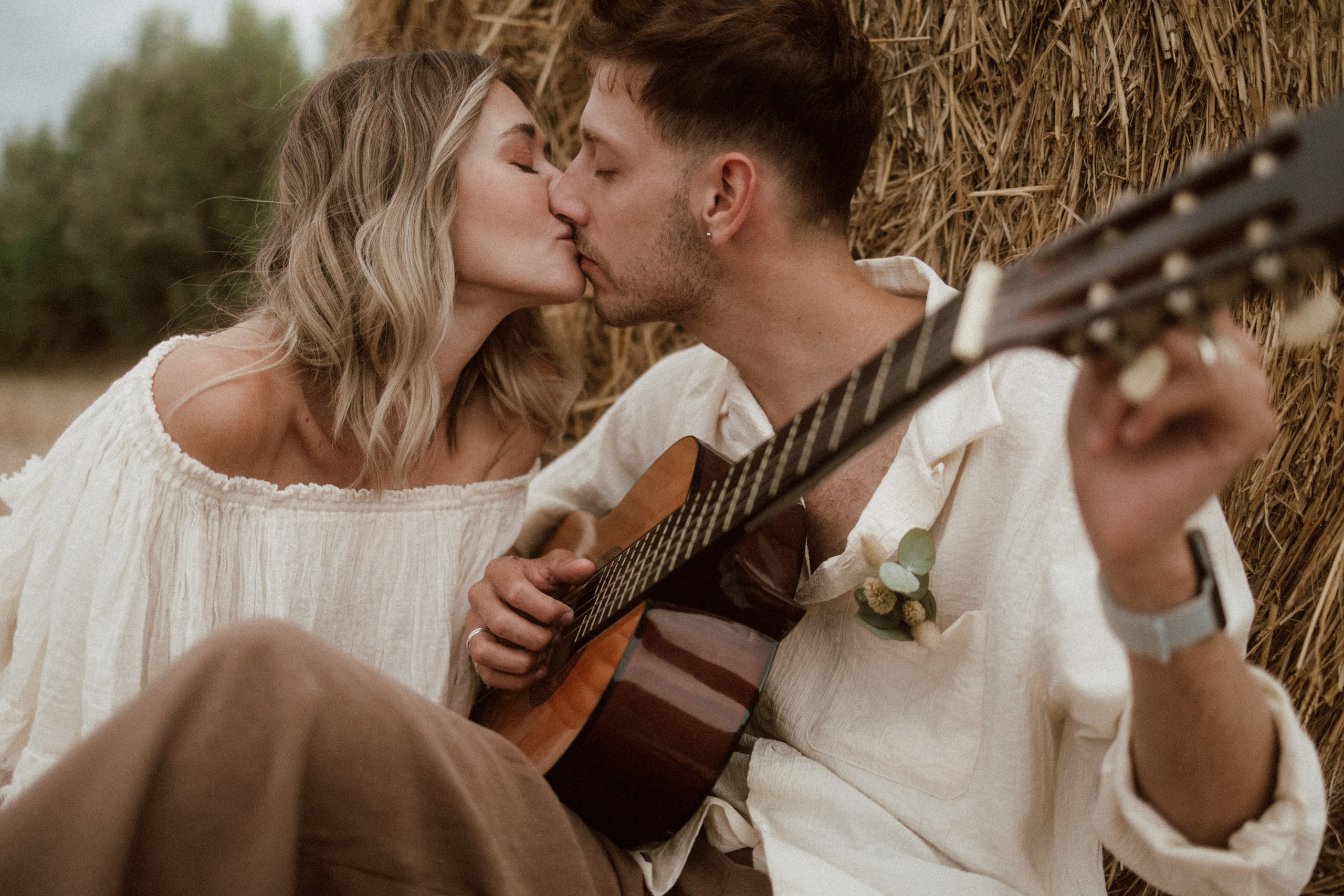 Inga & Alex. Photographer Alina Sparrow