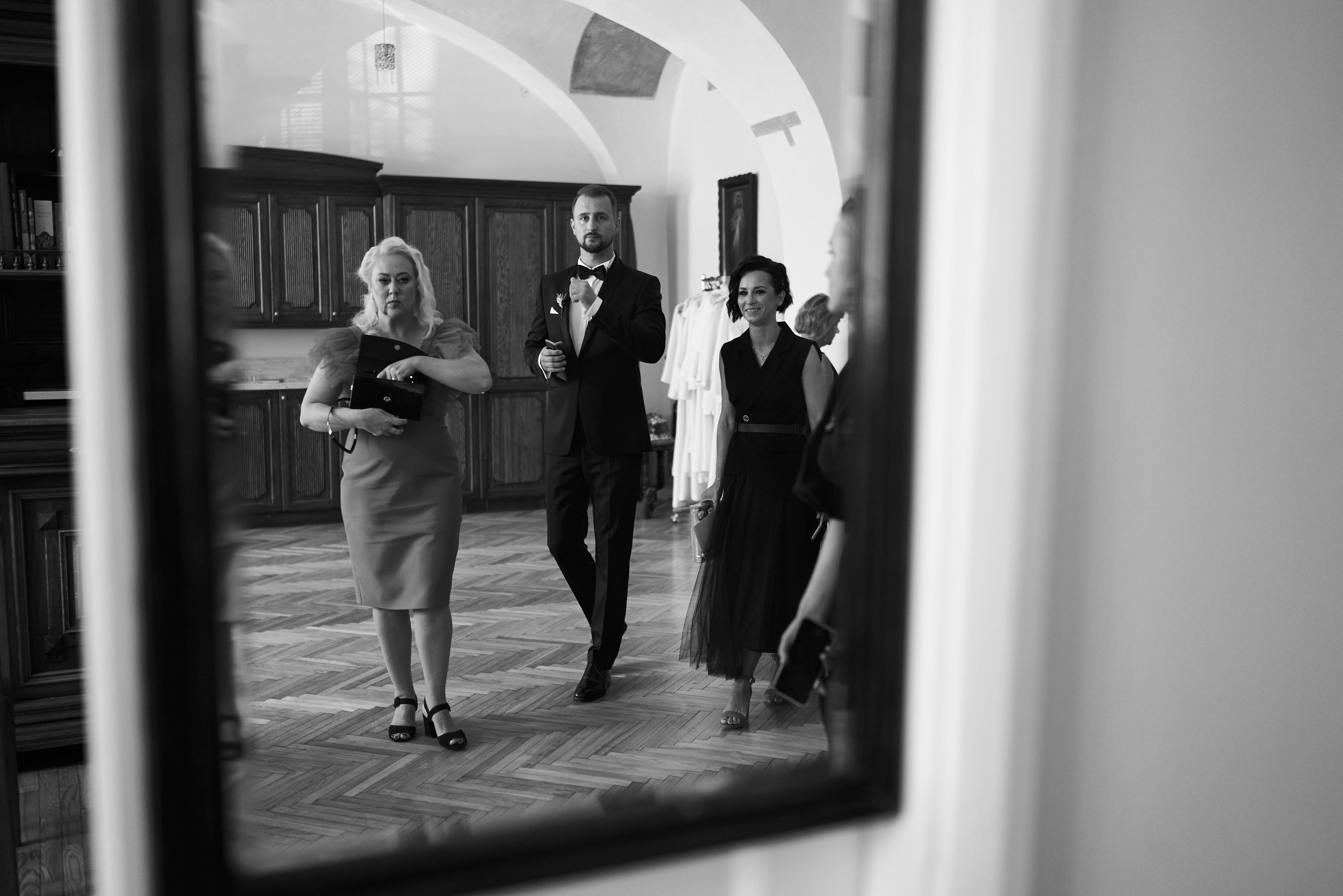 Robertos ir Karolio vestuvių fotosesijos anonsas. Misevic Wedding — Jausminga ir Profesionali Vestuvių Fotografija