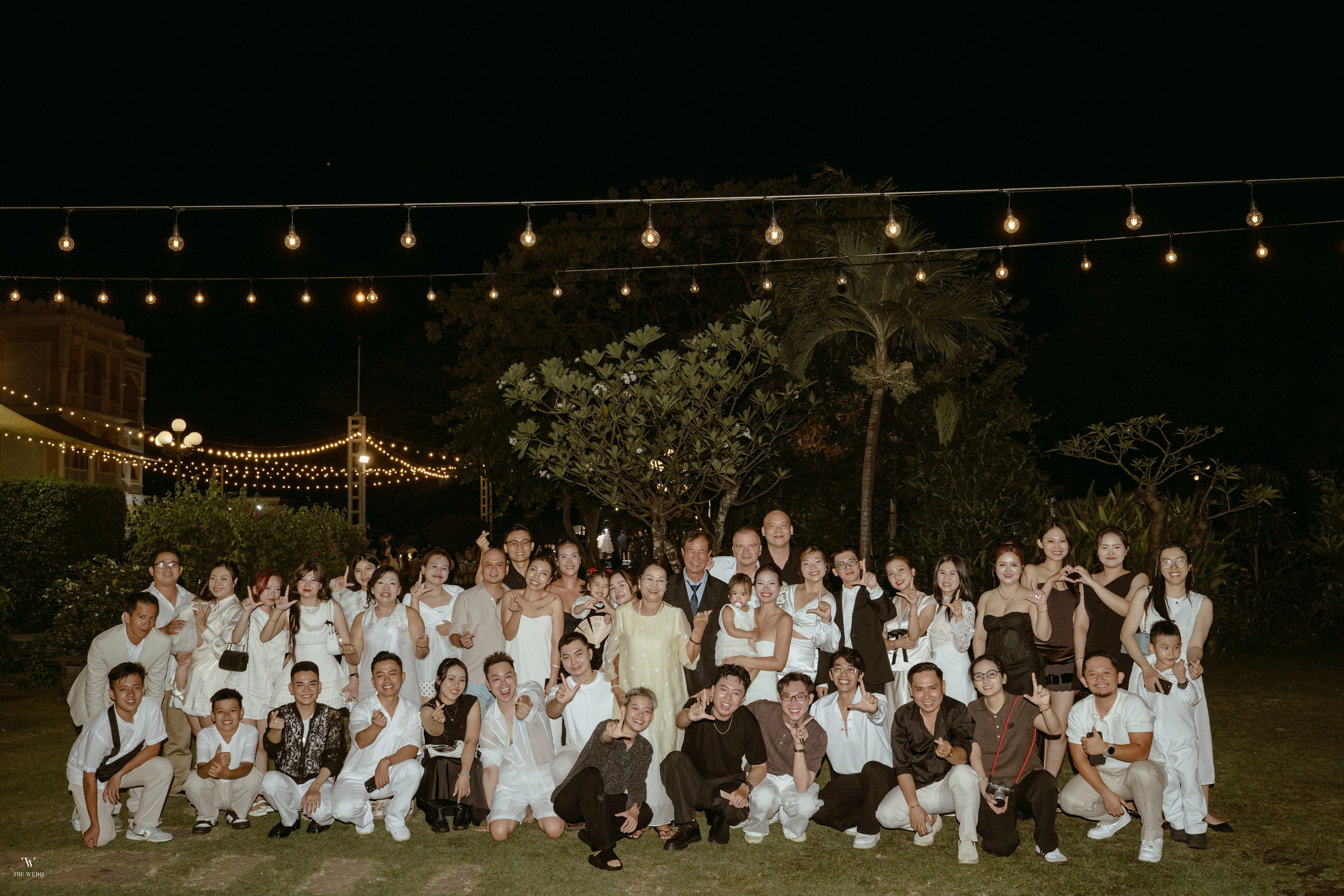 ALEX & NICOLE. WEDDING PHOTOGRAPHER IN VIETNAM