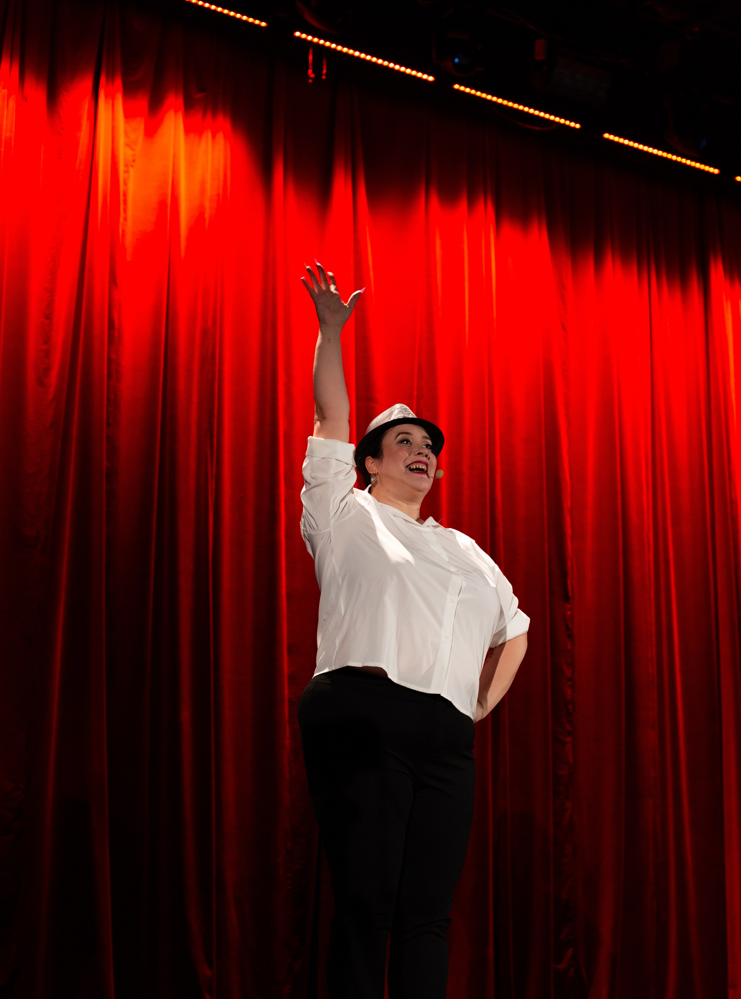 Występ. Fotograf w Warszawie Alena Valnai