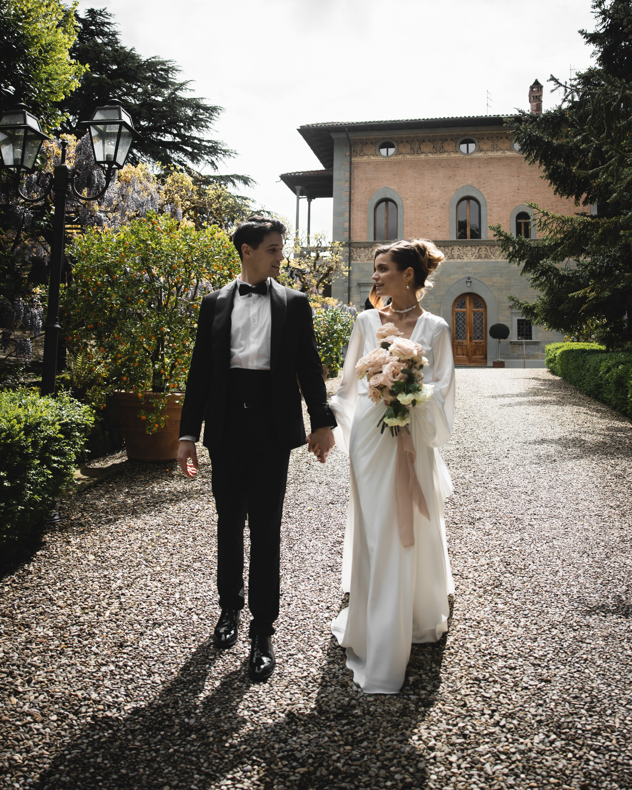 Tuscany Wedding Villa La Commenda Concordia. Professional wedding photographer in Copenhagen, Denmark — Julia Byron