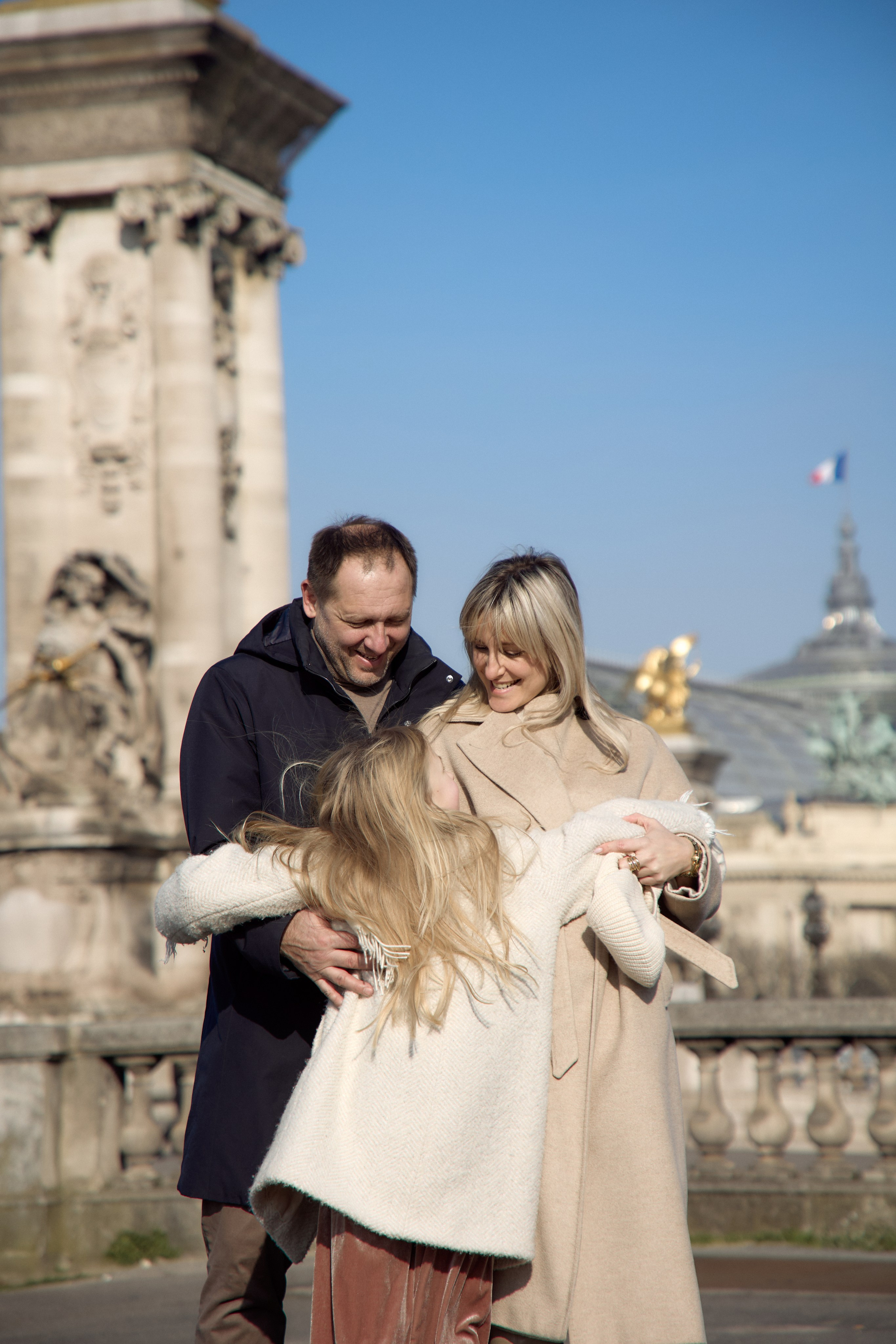 Pont Alexandre III & Eiffel Tower. Fotógrafa en París