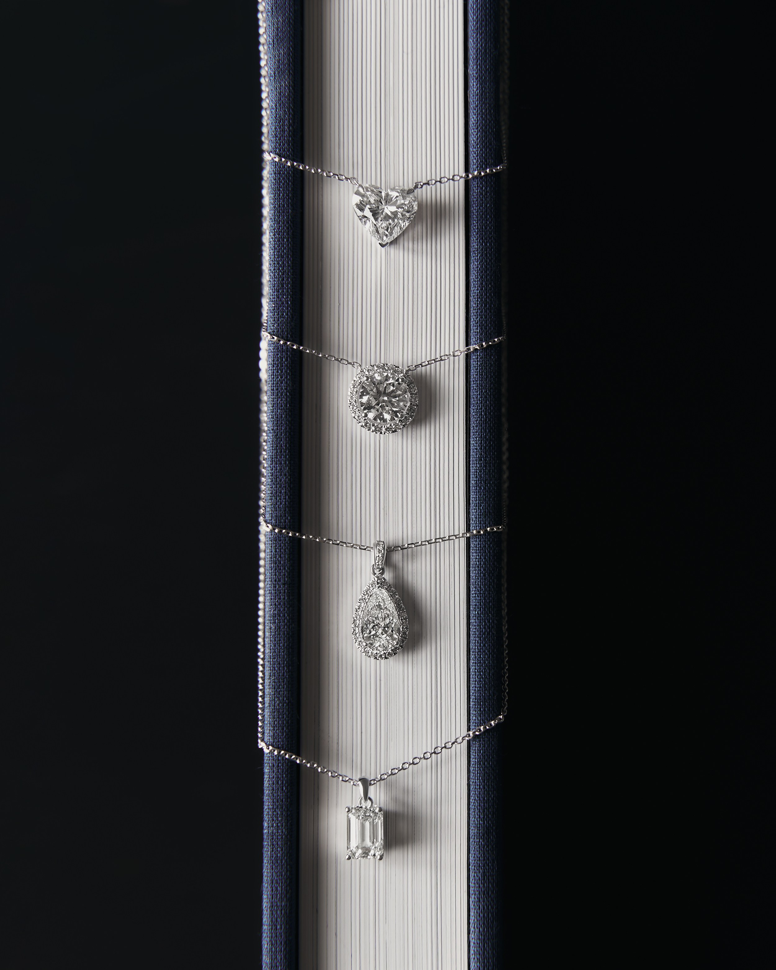 JEWELLERY. Fashion and advertising photographer Alina Mikhalkovich Dubai