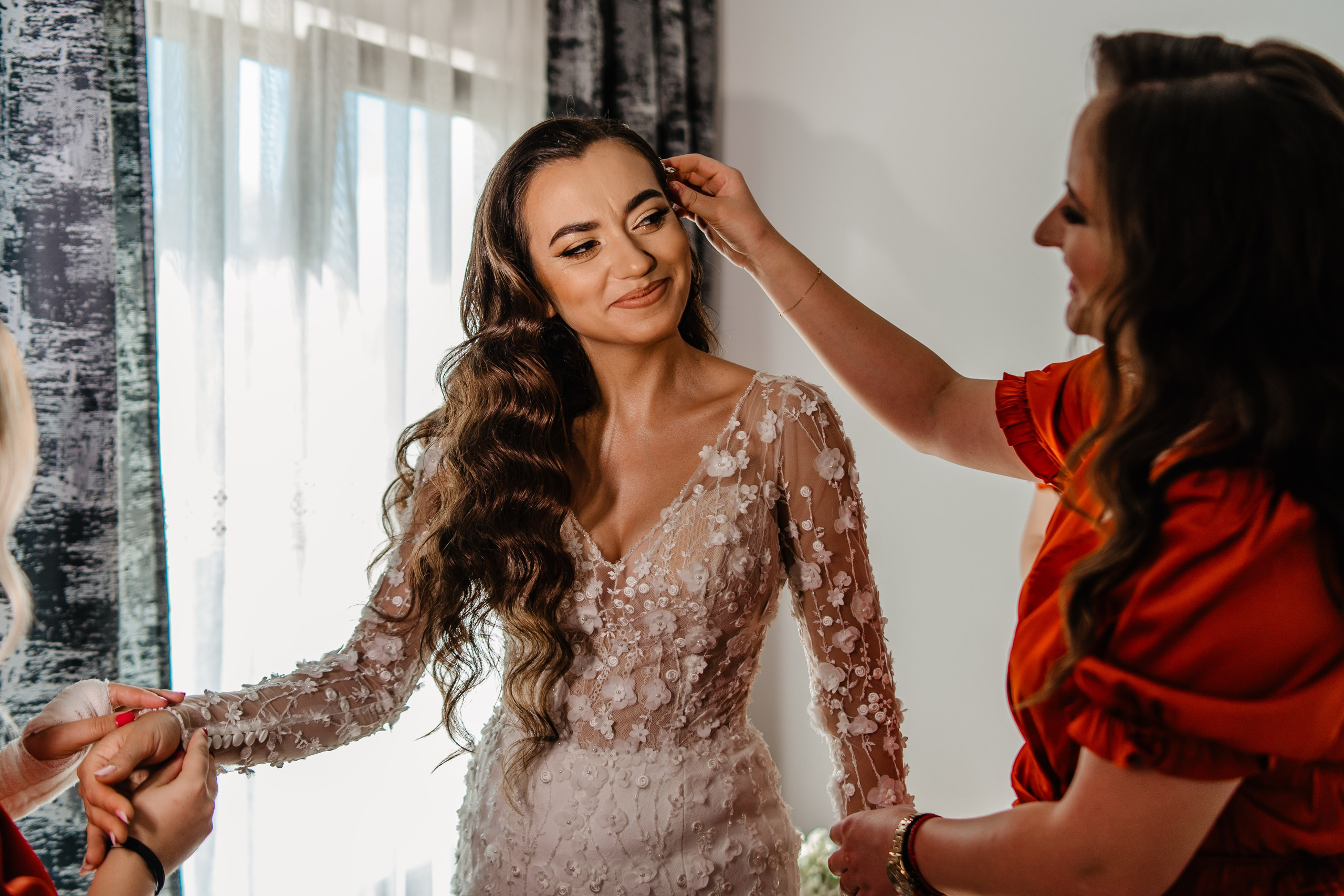 Robert si Mada. Foto-Video Nunta Iasi, Suceava, Bucuresti / Disponibilitate 2025 — 2026 — 2027