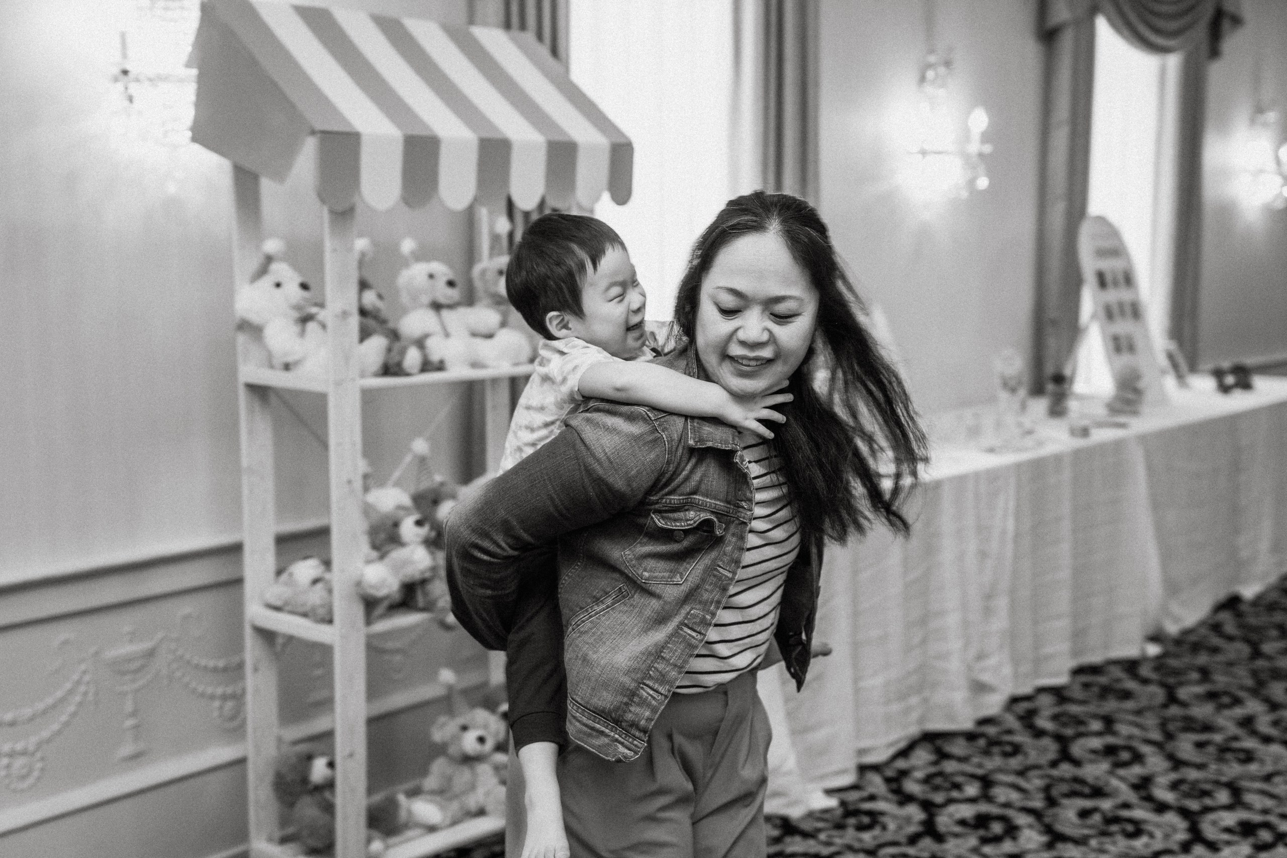 Jesse’s 1st birthday. Alisa Tant — Family and newborn photographer Bucks County, Montgomery county, Philadelphia, NJ