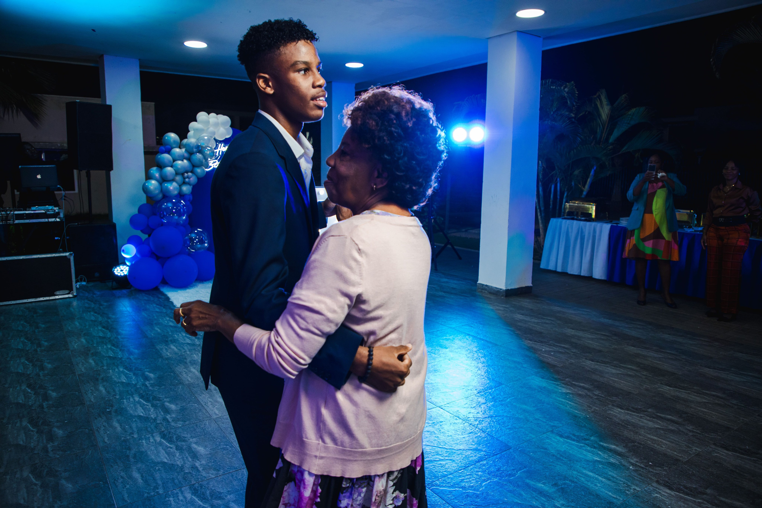 Erick Izata — 18 Anos