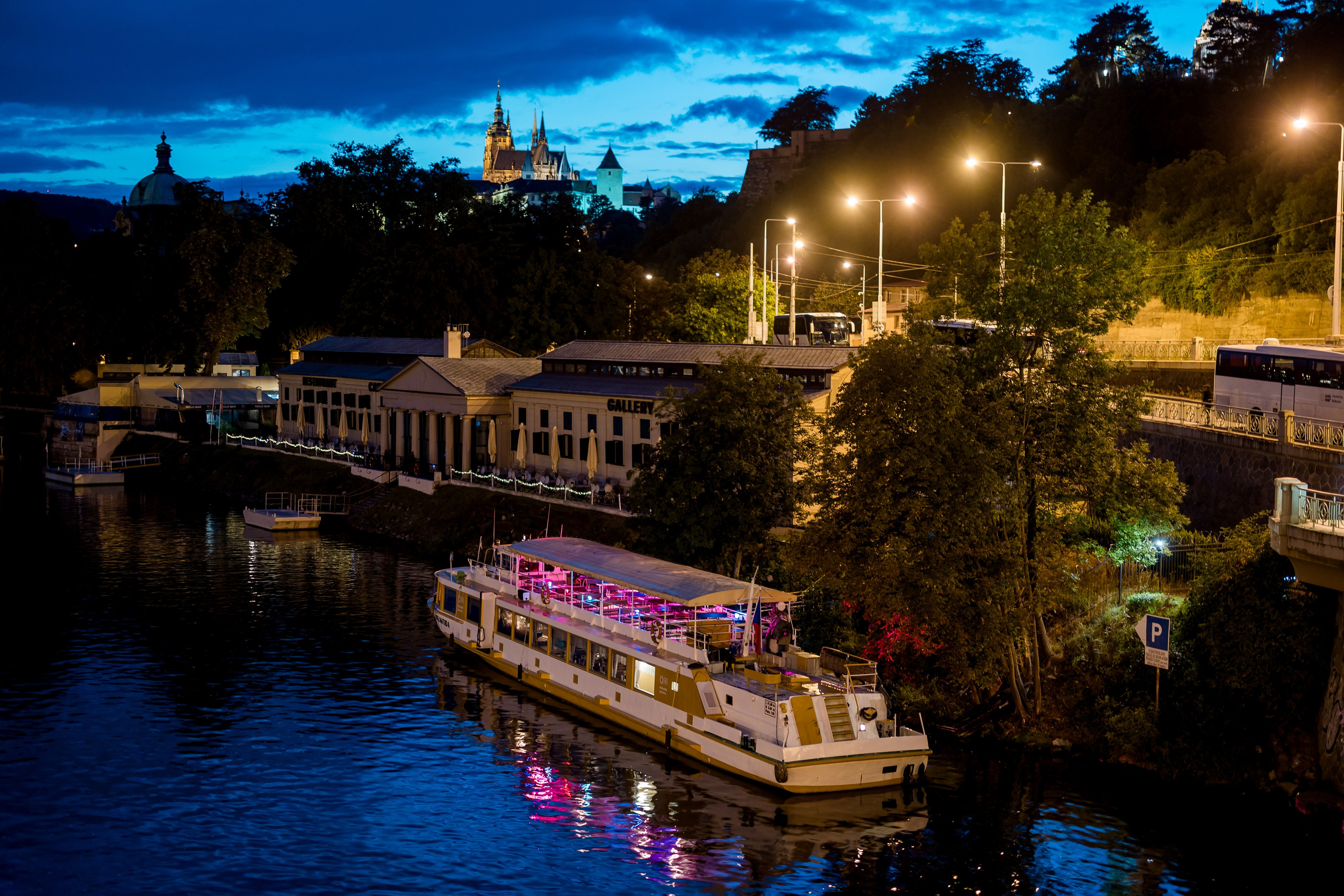 Johanneshof, Prague. AMIR BUCHNIK PHOTOGRAPHER