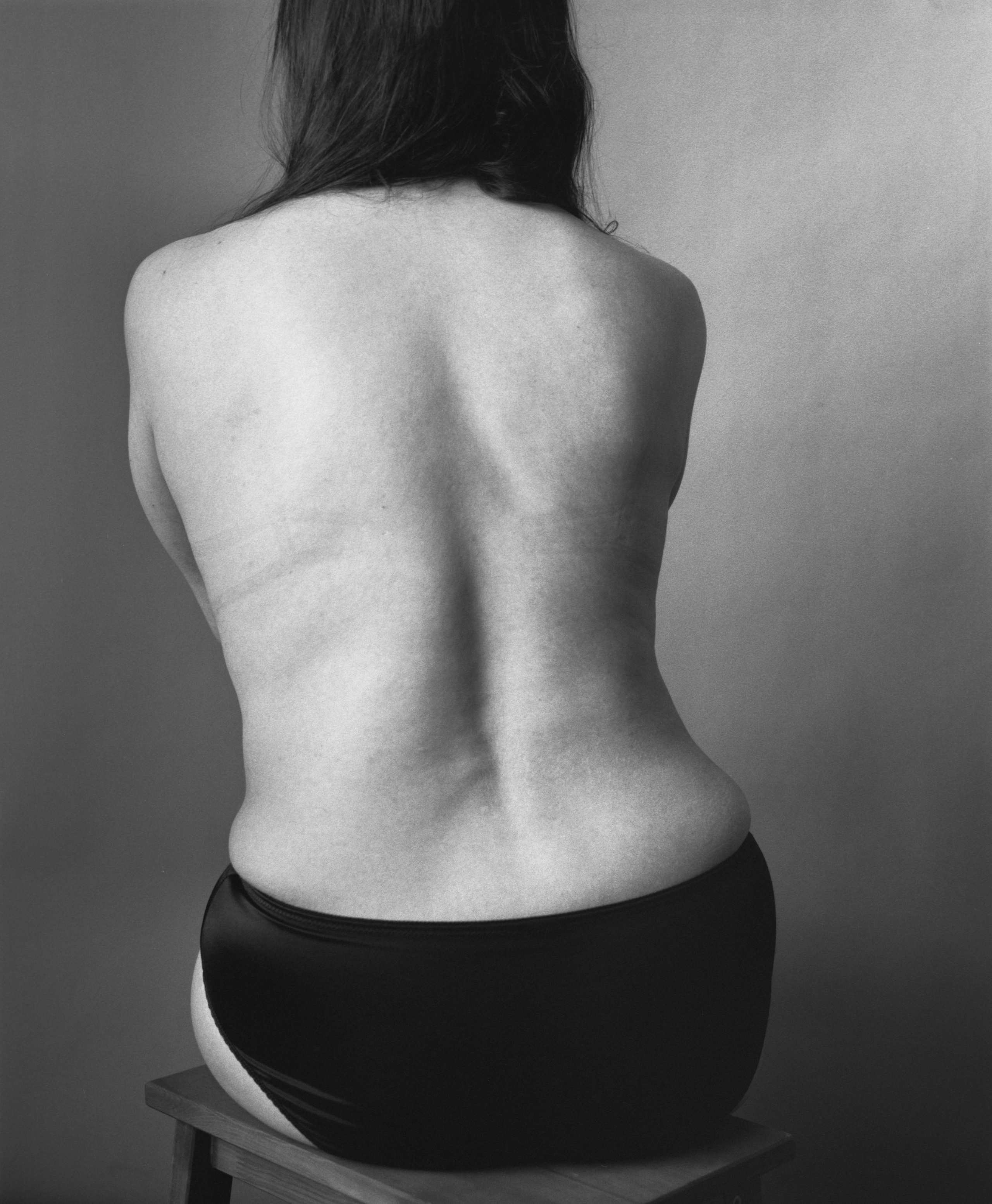 Опыт тела. Полина Сойреф, портретный и документальный фотограф