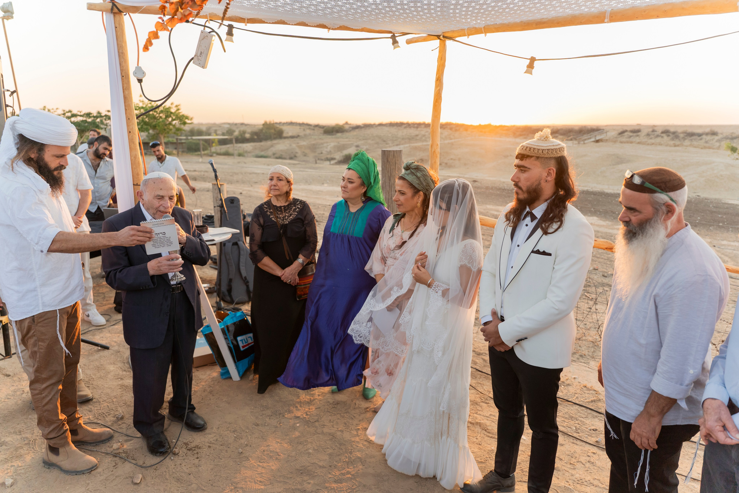 אביה ואחיה. יוסף מזרחי צילום חתונה, ברית וזוגיות. צלם מקצועי שאוהב להוציא אתכם הכי יפים ברגעים הכי מרגשים