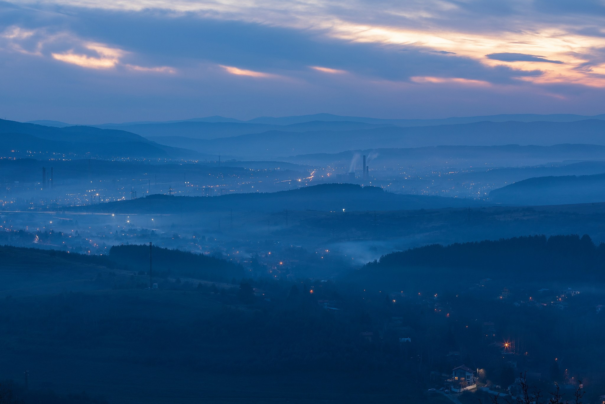 Разни. Александър Сандев - website