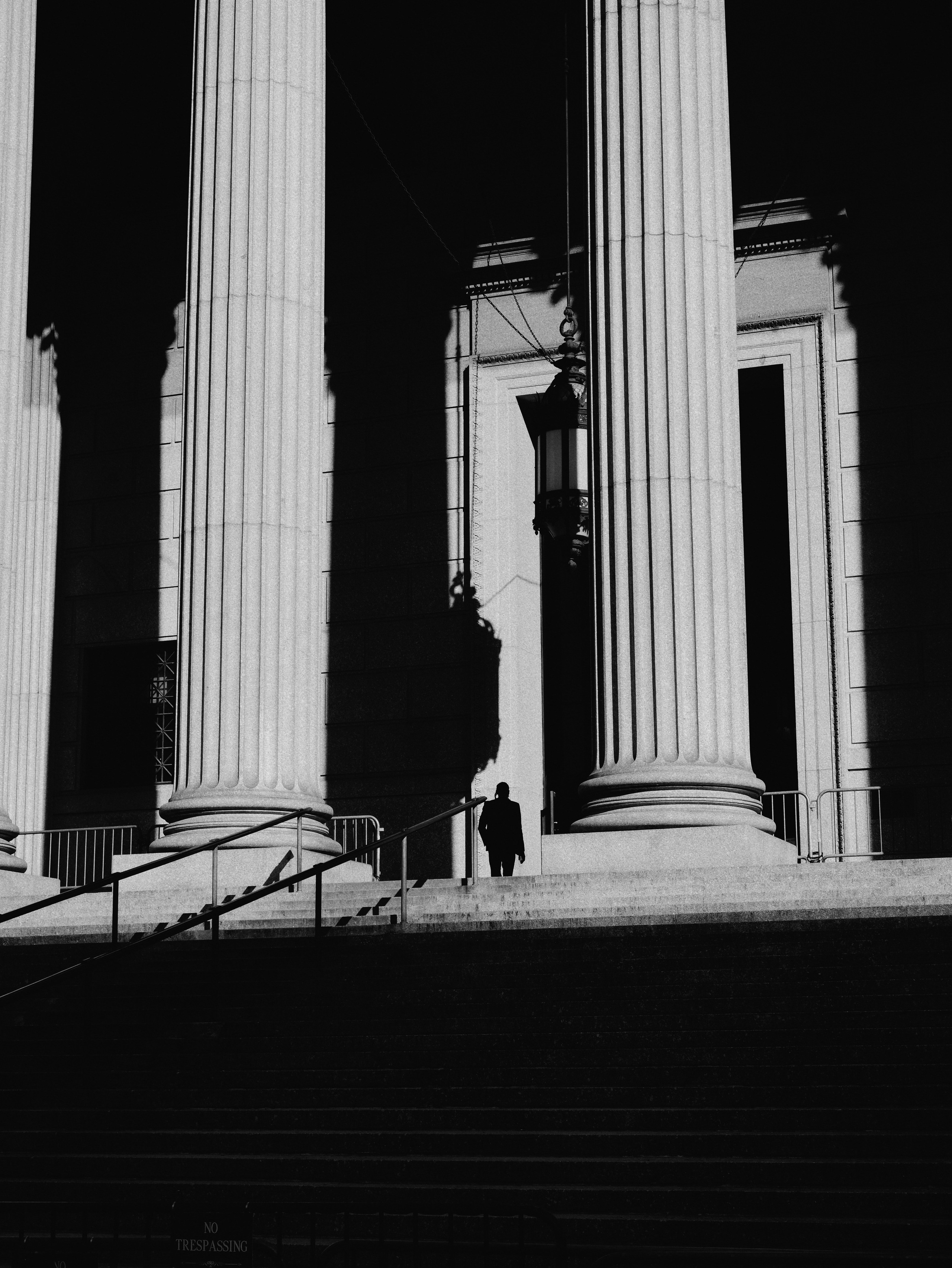 B&W Street. Il-kin.com