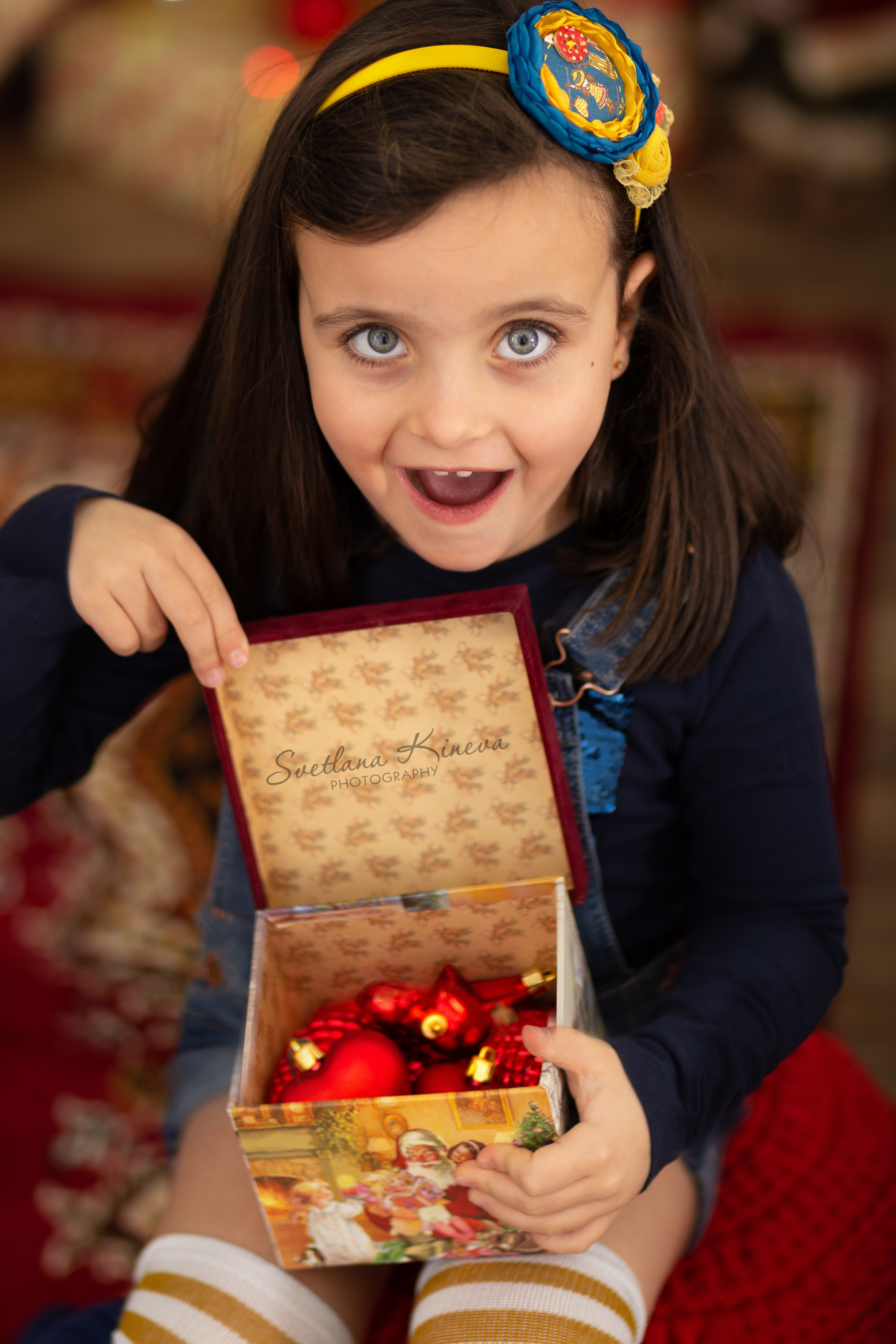 Детски тематични фотосесии. Фотограф Бургас. Фотосесии в студио и на открито, портрети, заснемане