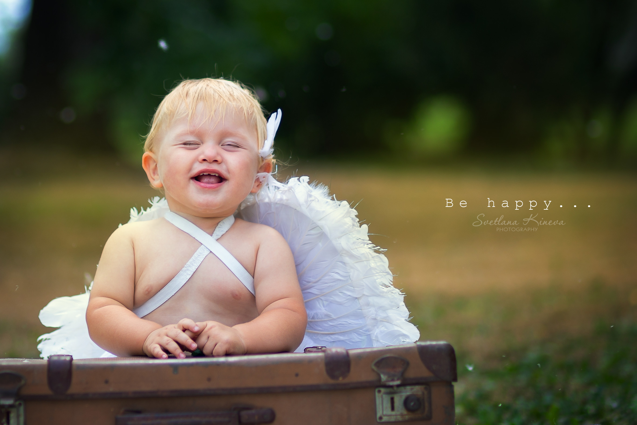 Детски тематични фотосесии. Фотограф Бургас. Фотосесии в студио и на открито, портрети, заснемане