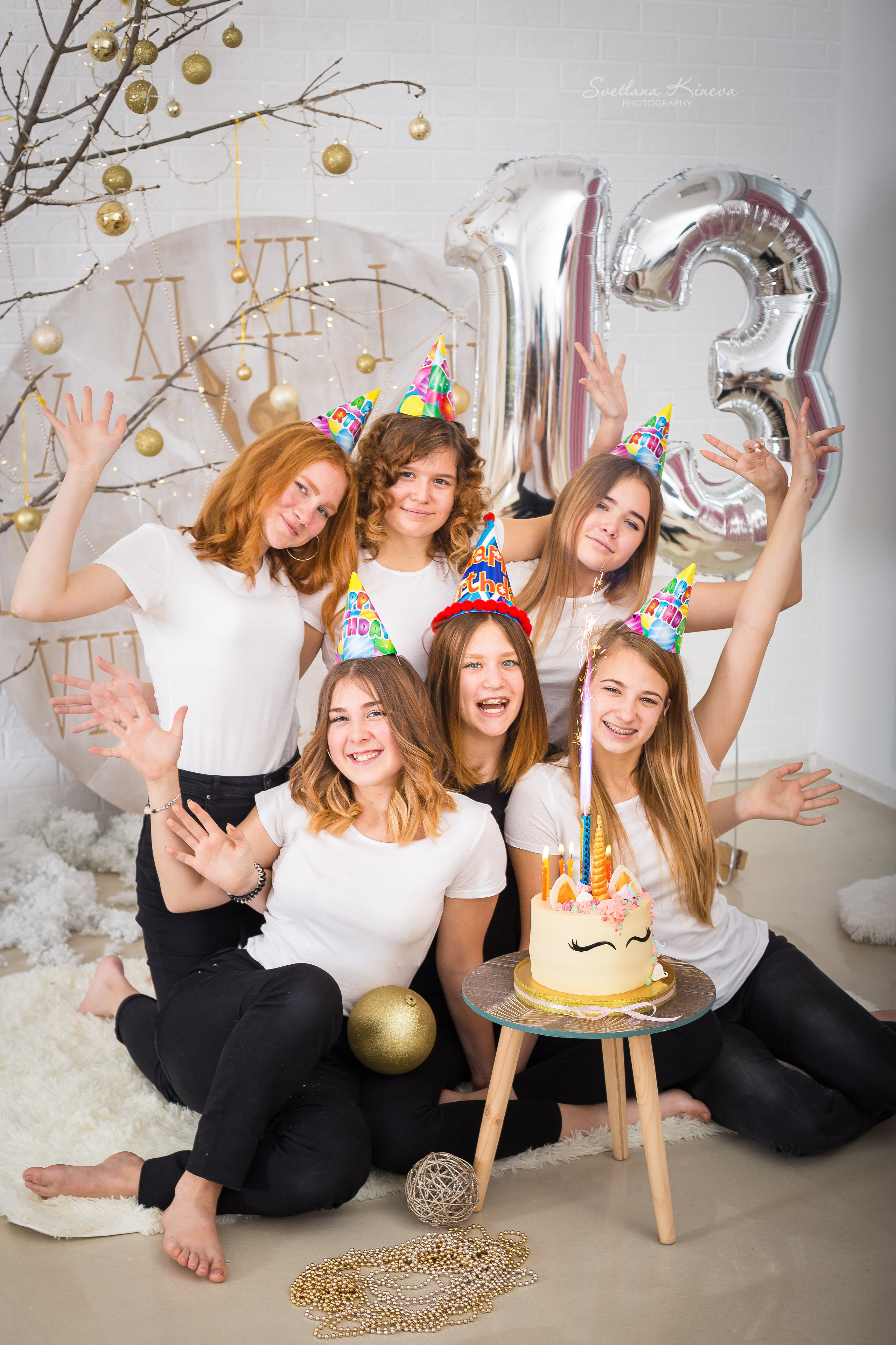 Детски тематични фотосесии. Фотограф Бургас. Фотосесии в студио и на открито, портрети, заснемане