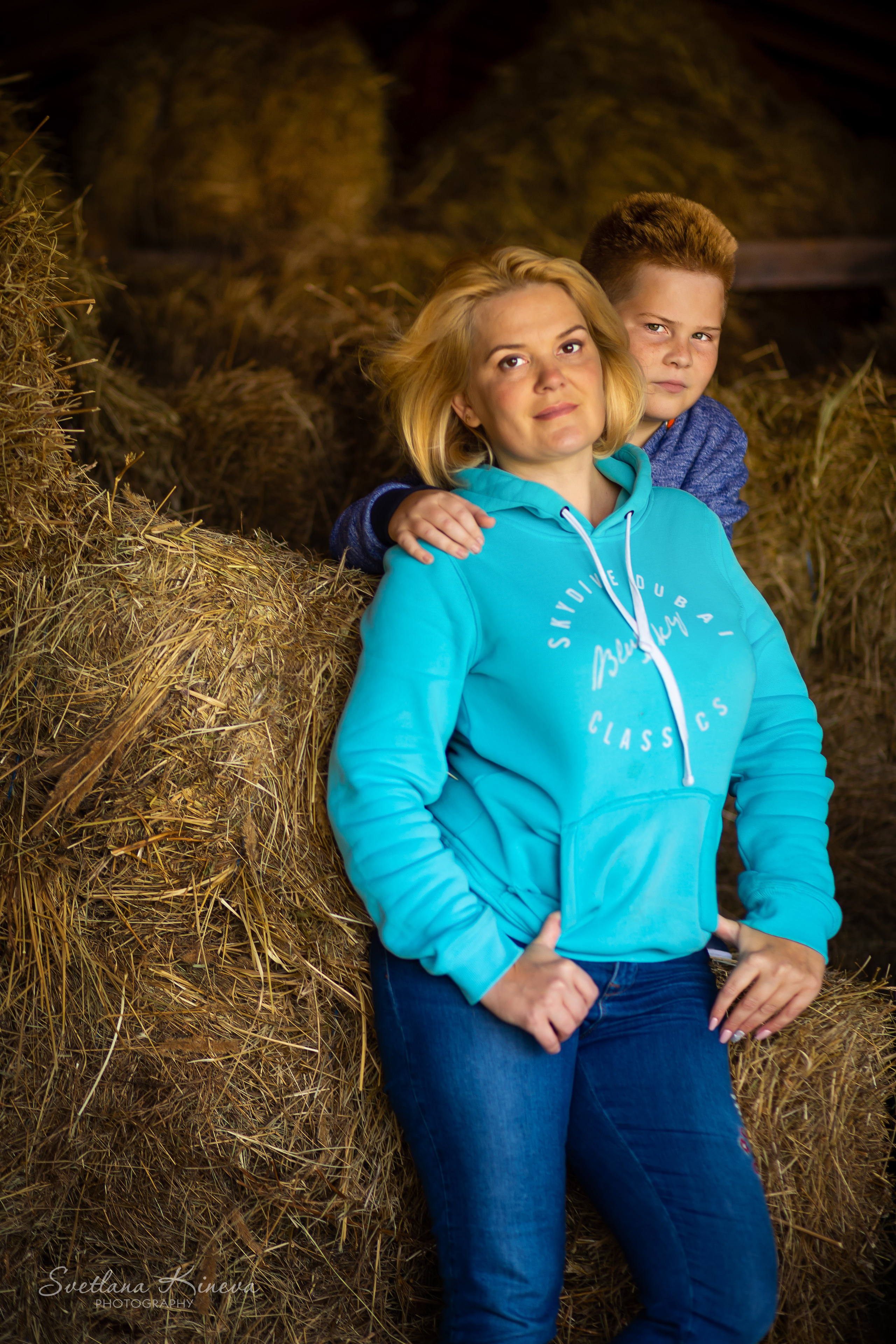 Фотосесия в лавандула,. Фотограф Бургас. Фотосесии в студио и на открито, портрети, заснемане