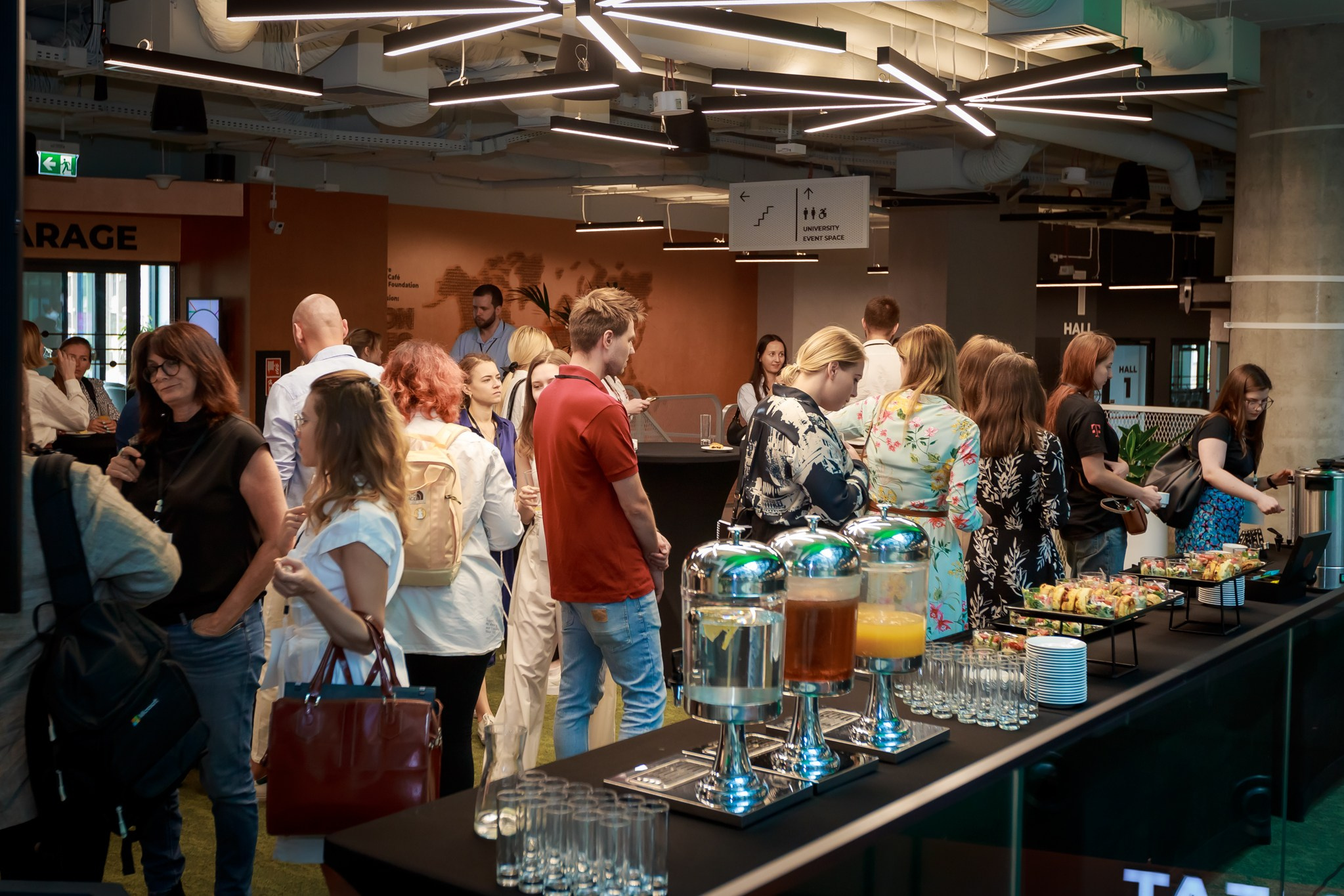 WYDARZENIA BIZNESOWE. Fotograf w Warszawie-Konstantin Golubev