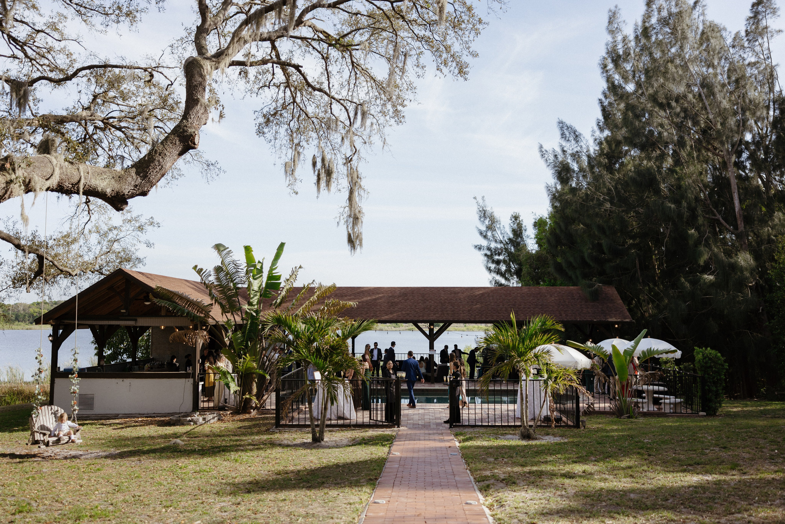 Reys wedding at Lake Lucy. Photographer Anastasia Nagibina