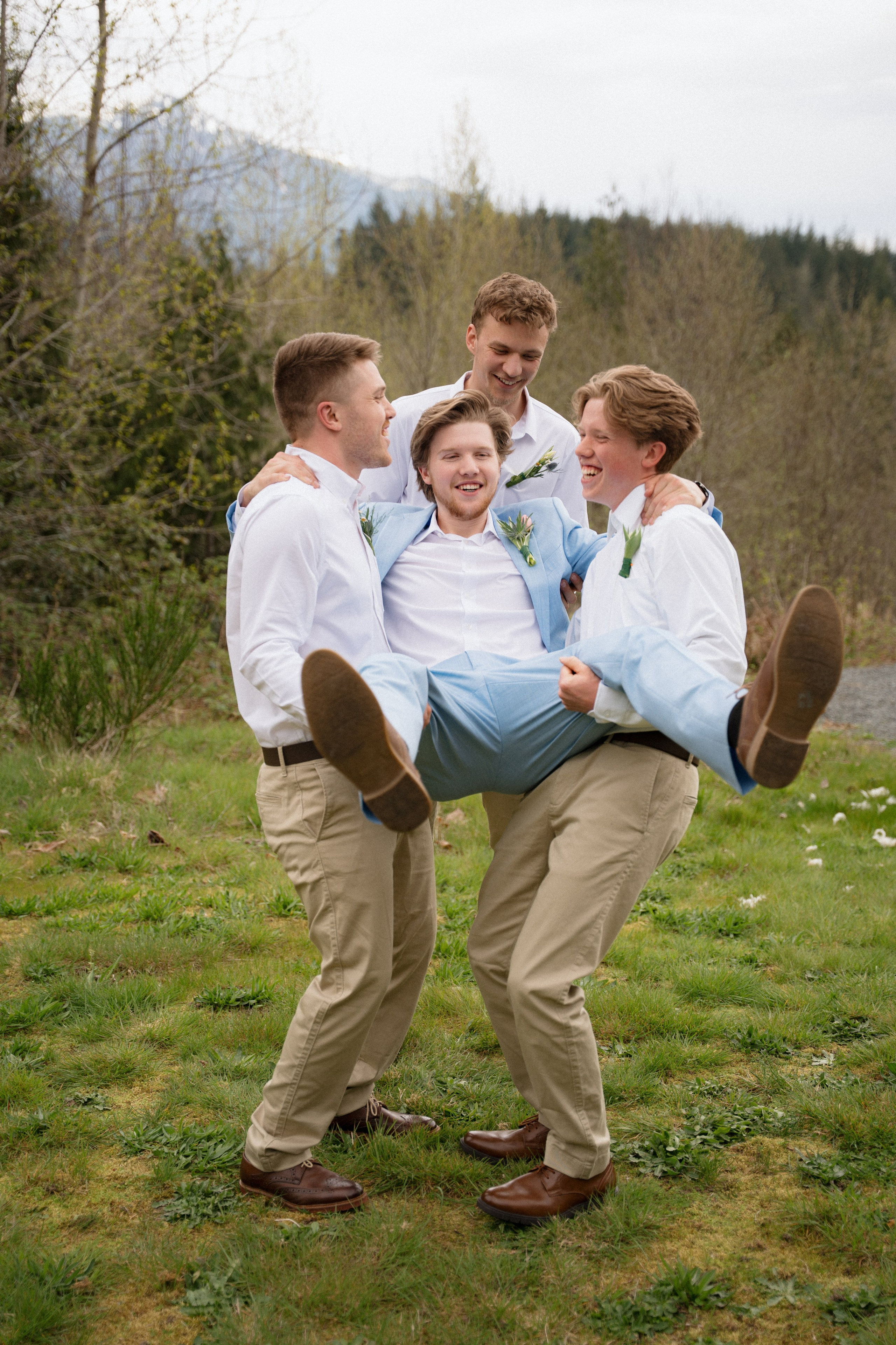 Katlyn and Josiah | Full Wedding day. Photographer in Washington Sophia D