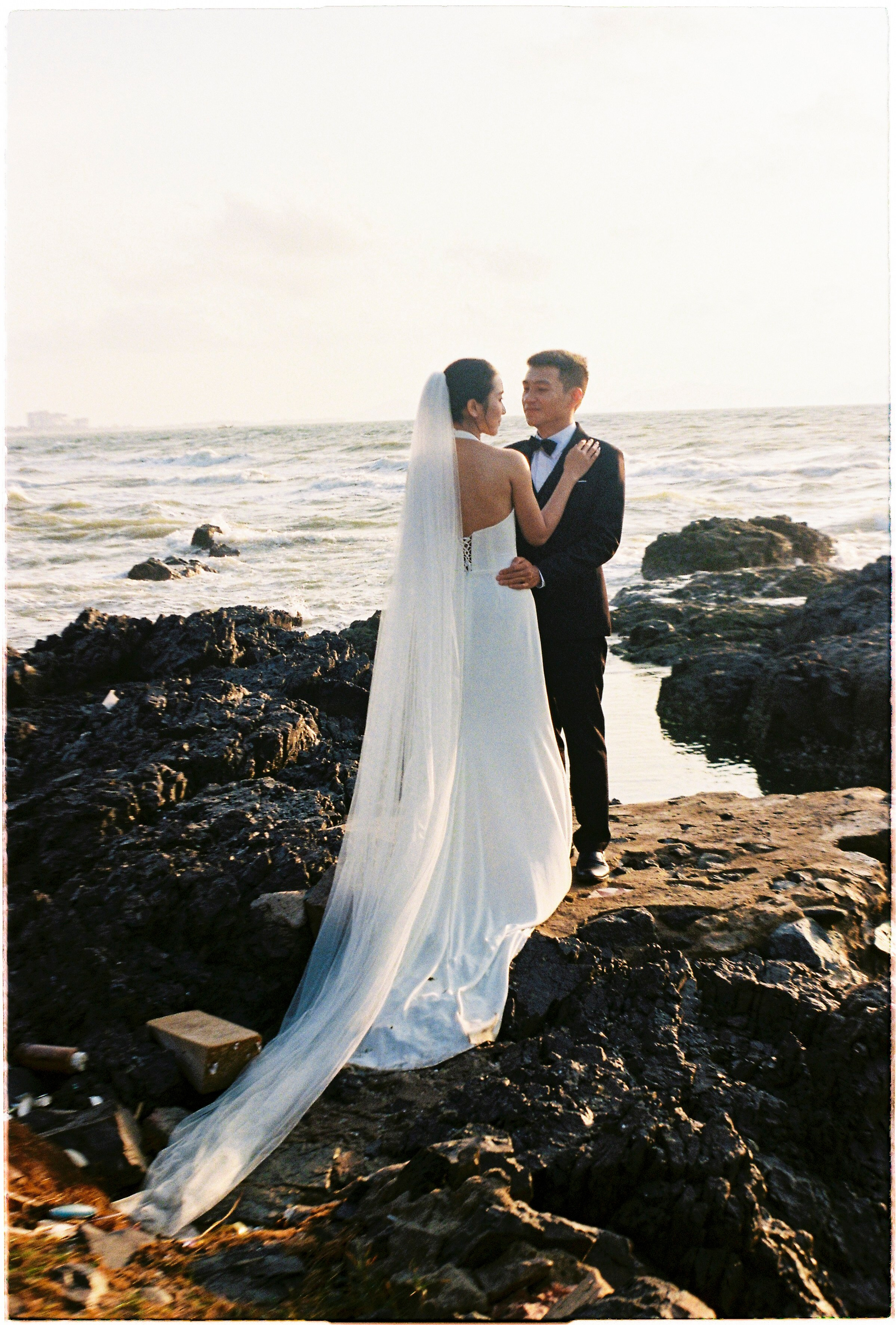 HIEU & KIEU_FILM 35MM. WEDDING PHOTOGRAPHER IN VIETNAM