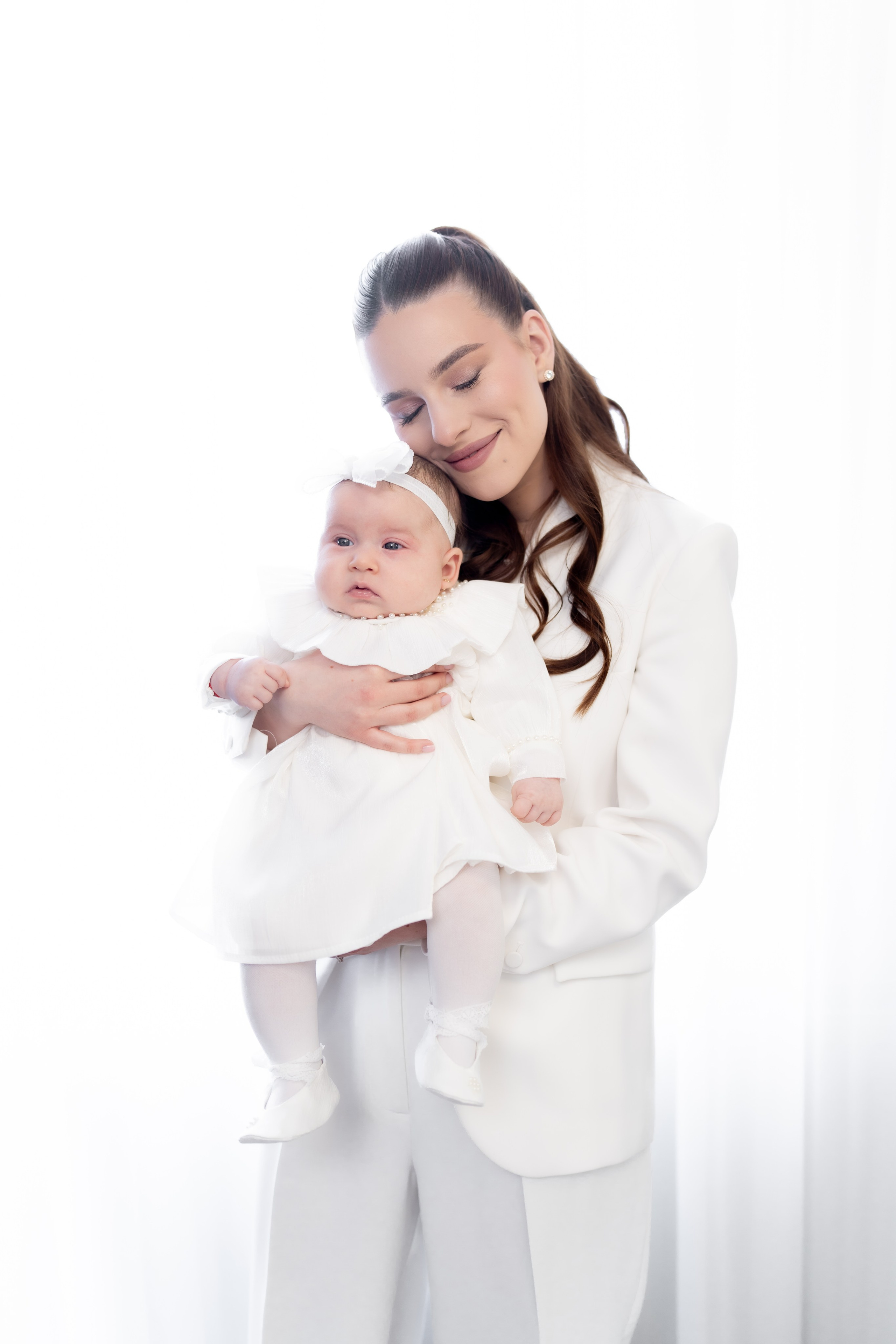 Ilinca. Mark Fazakas — Wedding Photographer