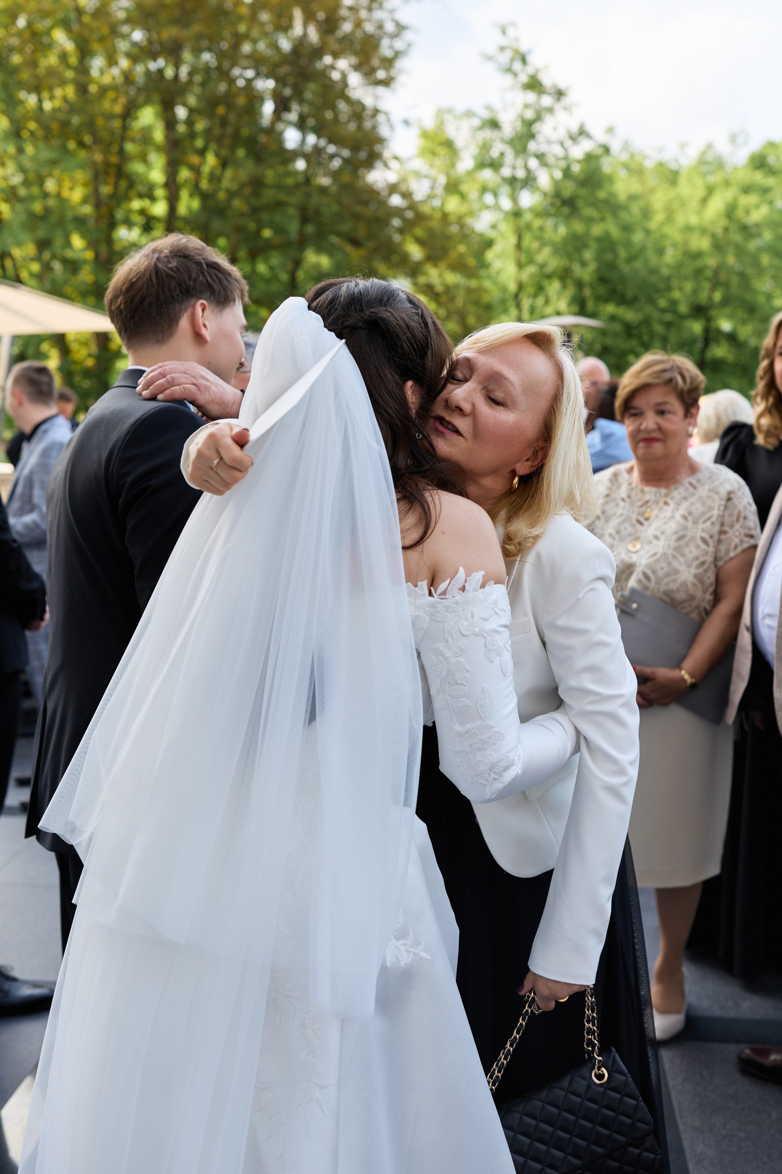 Wiktoria & Kacper. Pałac Goetz. Fotograf ślubny i rodzinny w Krakowie Yana Klymova