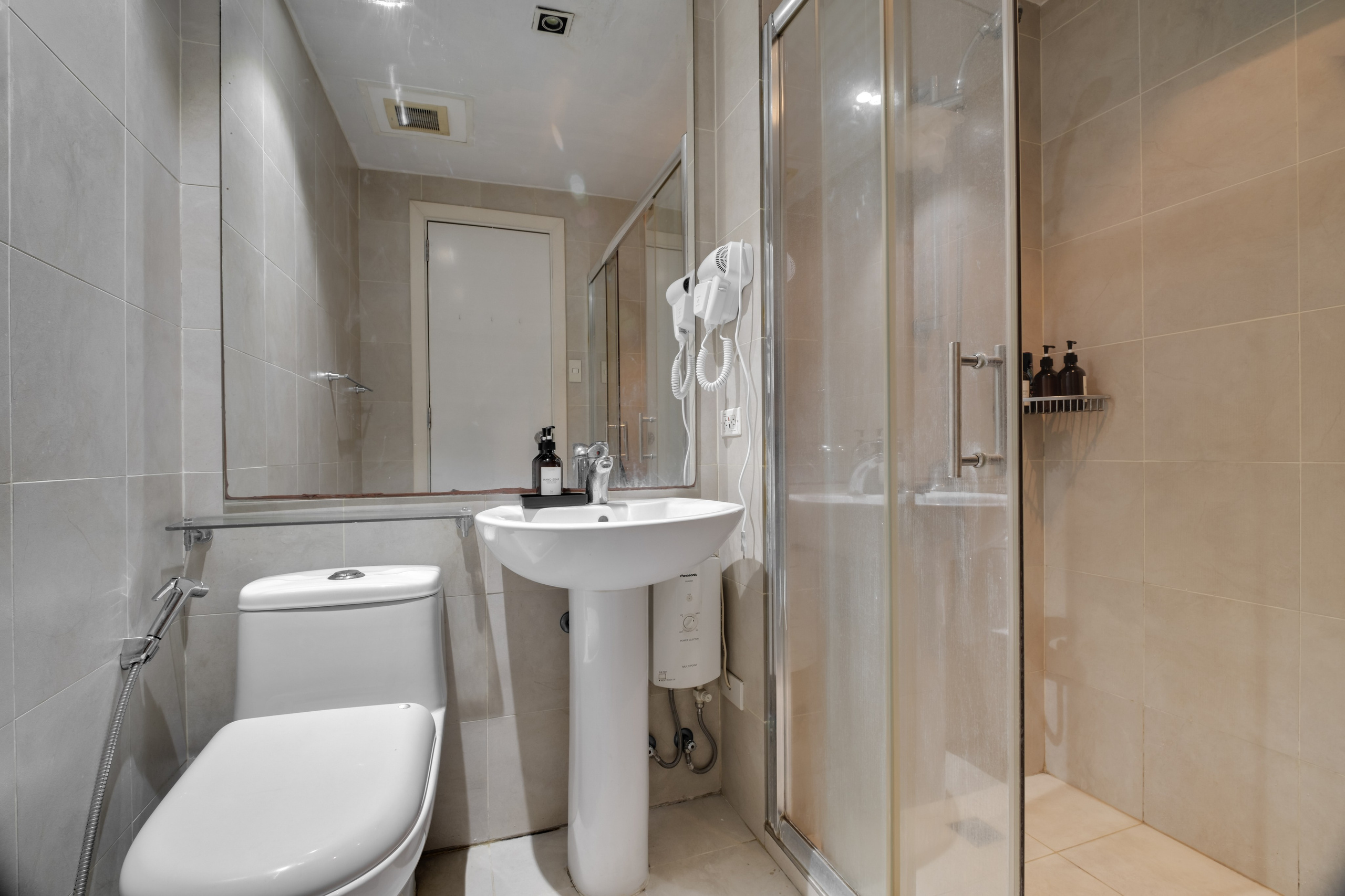 NOIRÉ Aloure Suites // Interior shoot