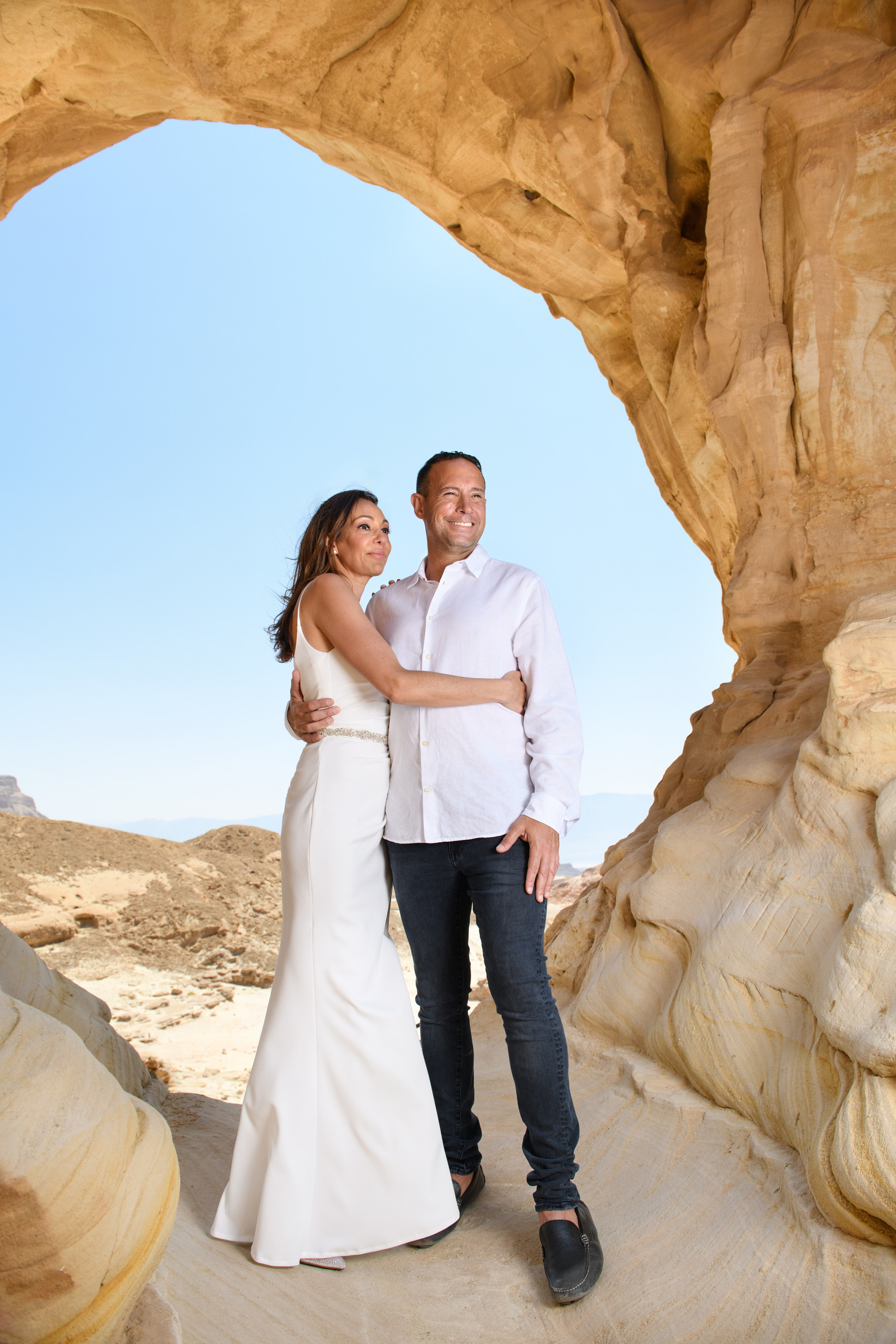Wedding in the Timna park for Guy & Jodie. Family children pregnancy love stories photographer in Eilat Israel Olga Amchislavsky