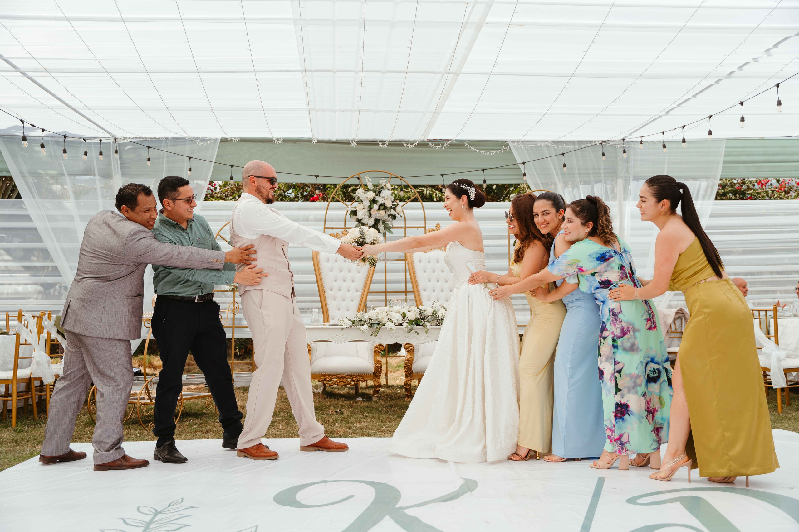 Karina y Daniel. Fotógrafo de bodas en Loja Ecuador | Piero Alvarez PH