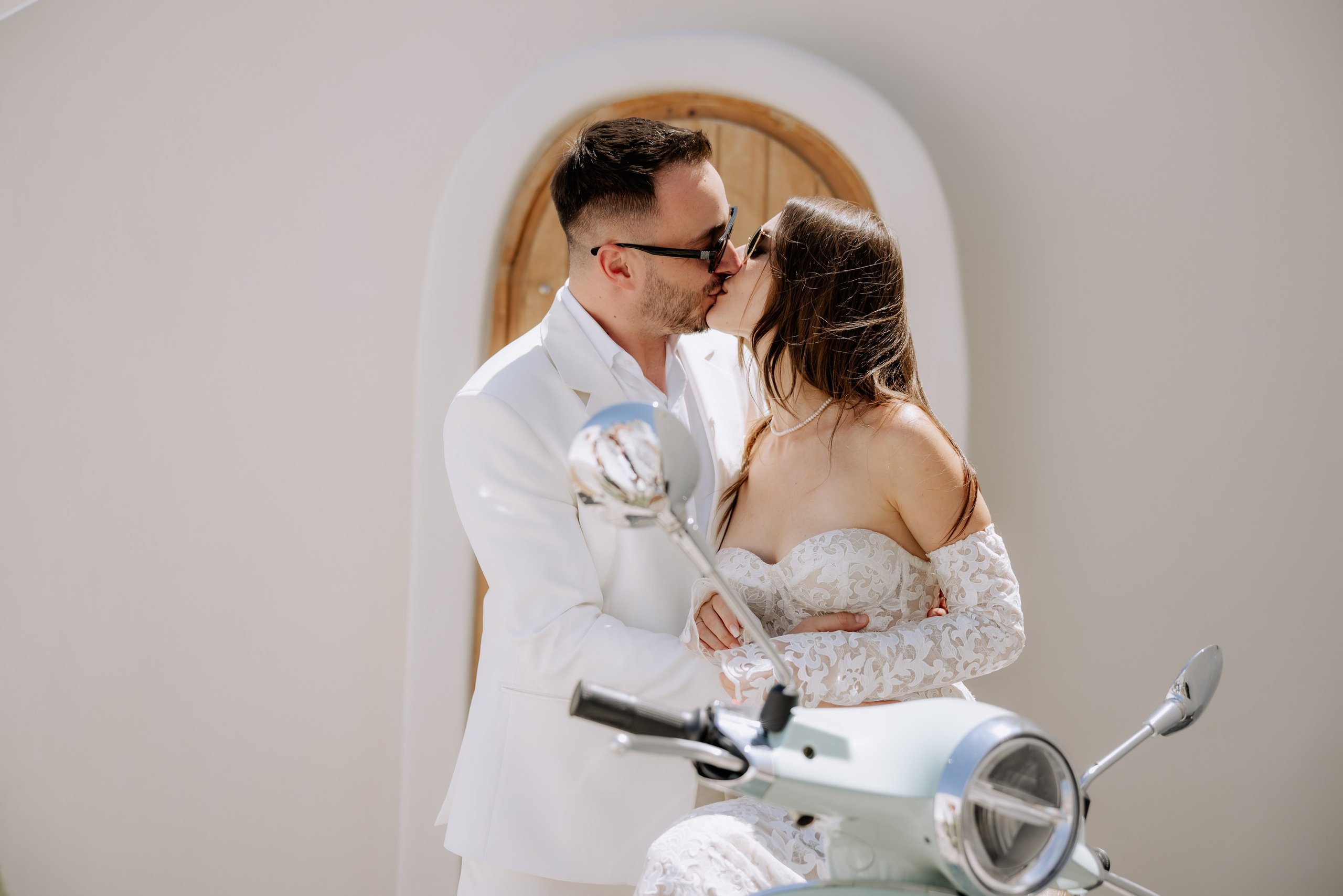 Lore + Razvan | Santorini after wedd. Proud Vision Weddings | Wedding Photography & Film — Servicii profesionale Foto Video Nunta Iasi