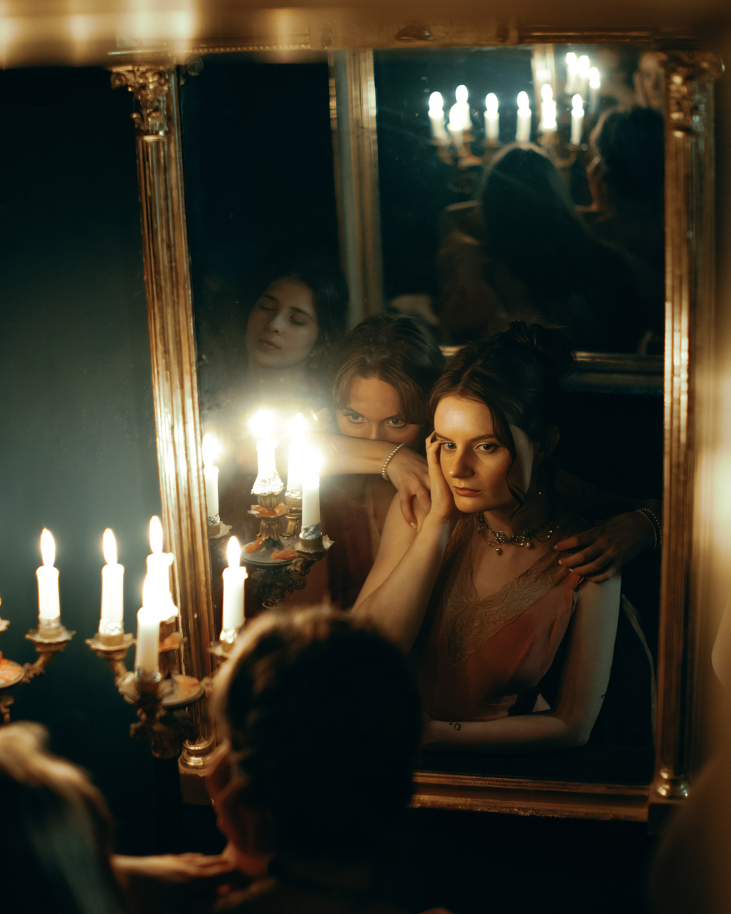 Candlelit Regency Portrait Session in London | Moth and Moss