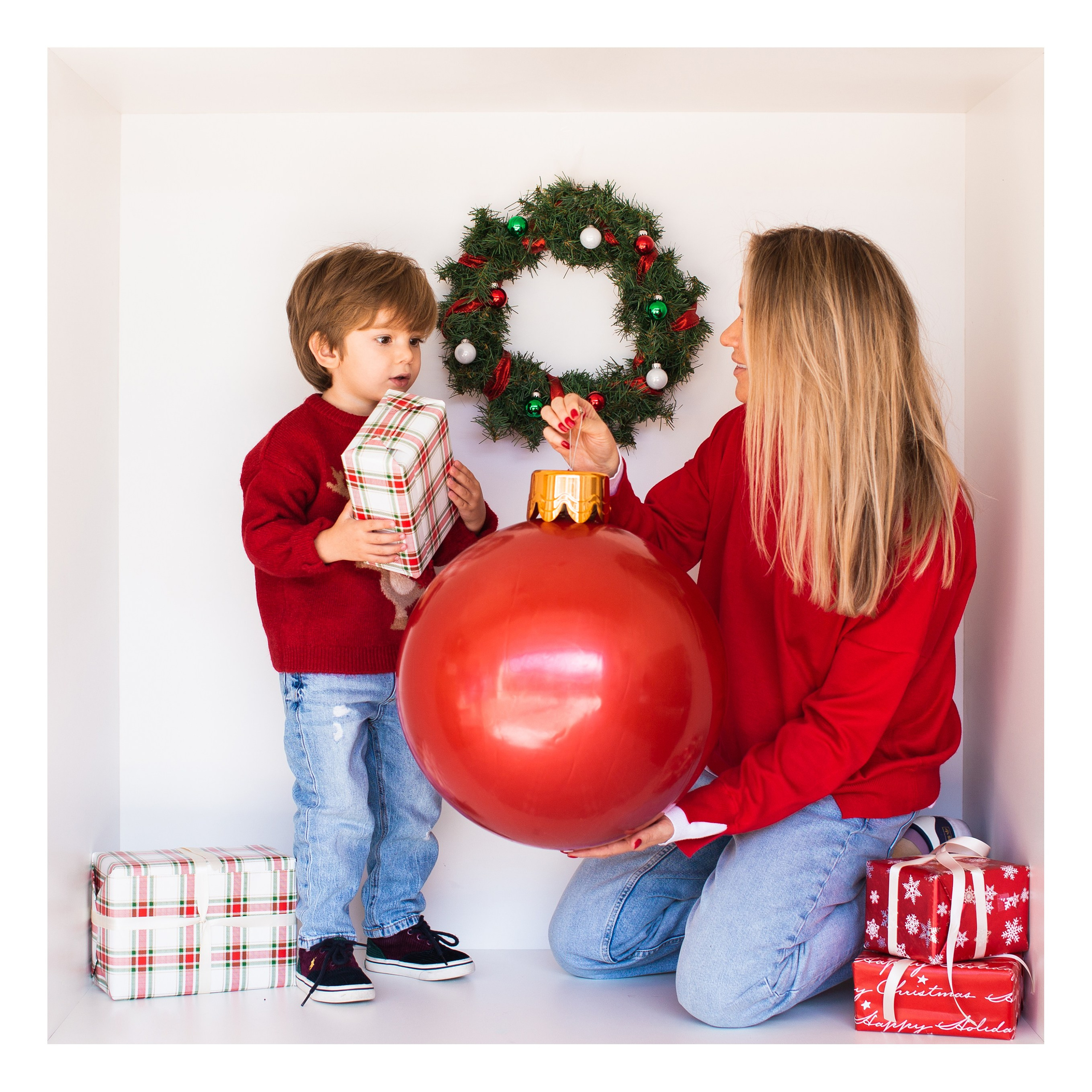 Christmas. Wedding & elopement photographer Viktoriya Kravtsov. Las Vegas