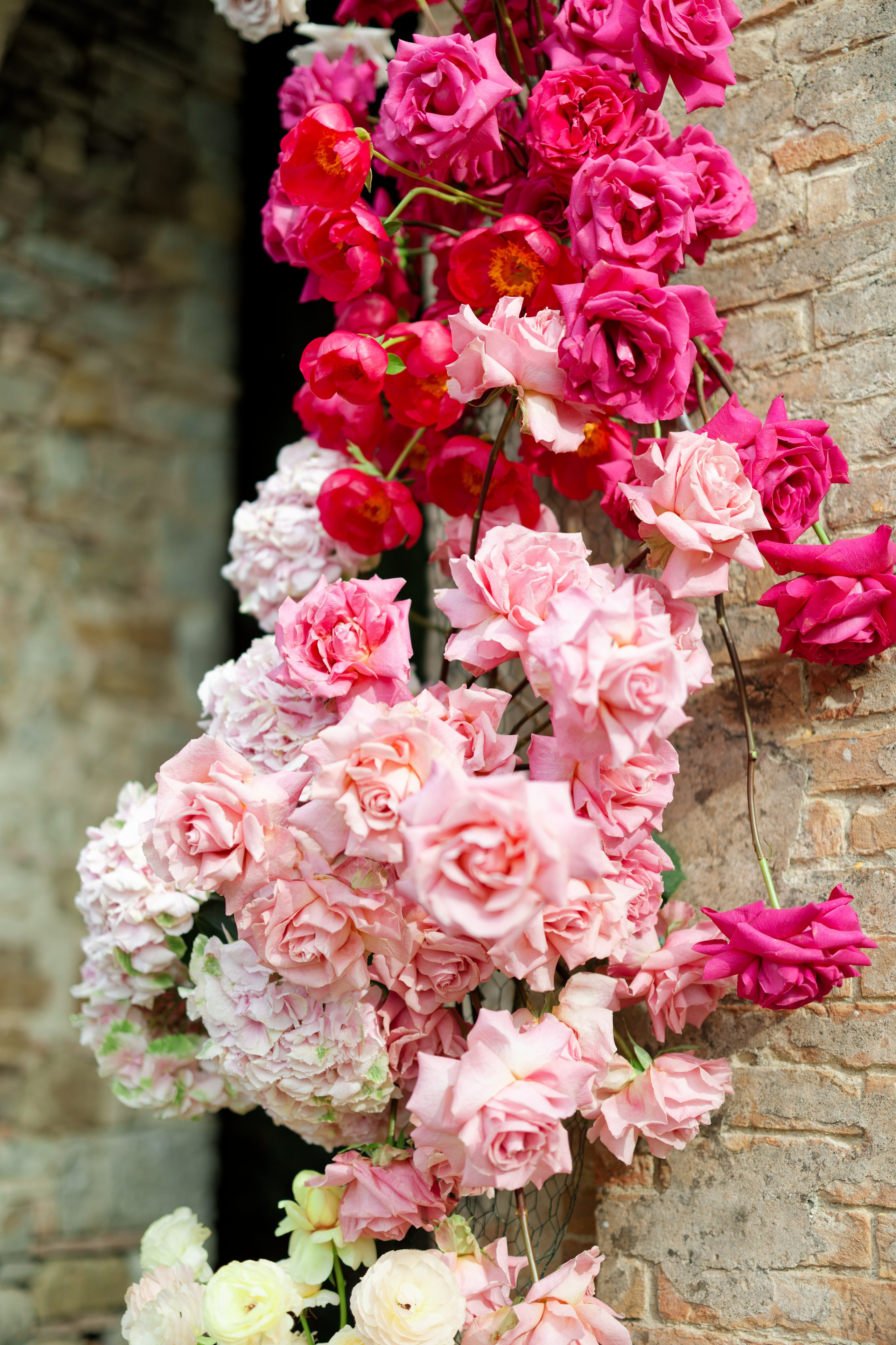 Wedding editorial at Villa di Geggiano, Tuscany, Italy