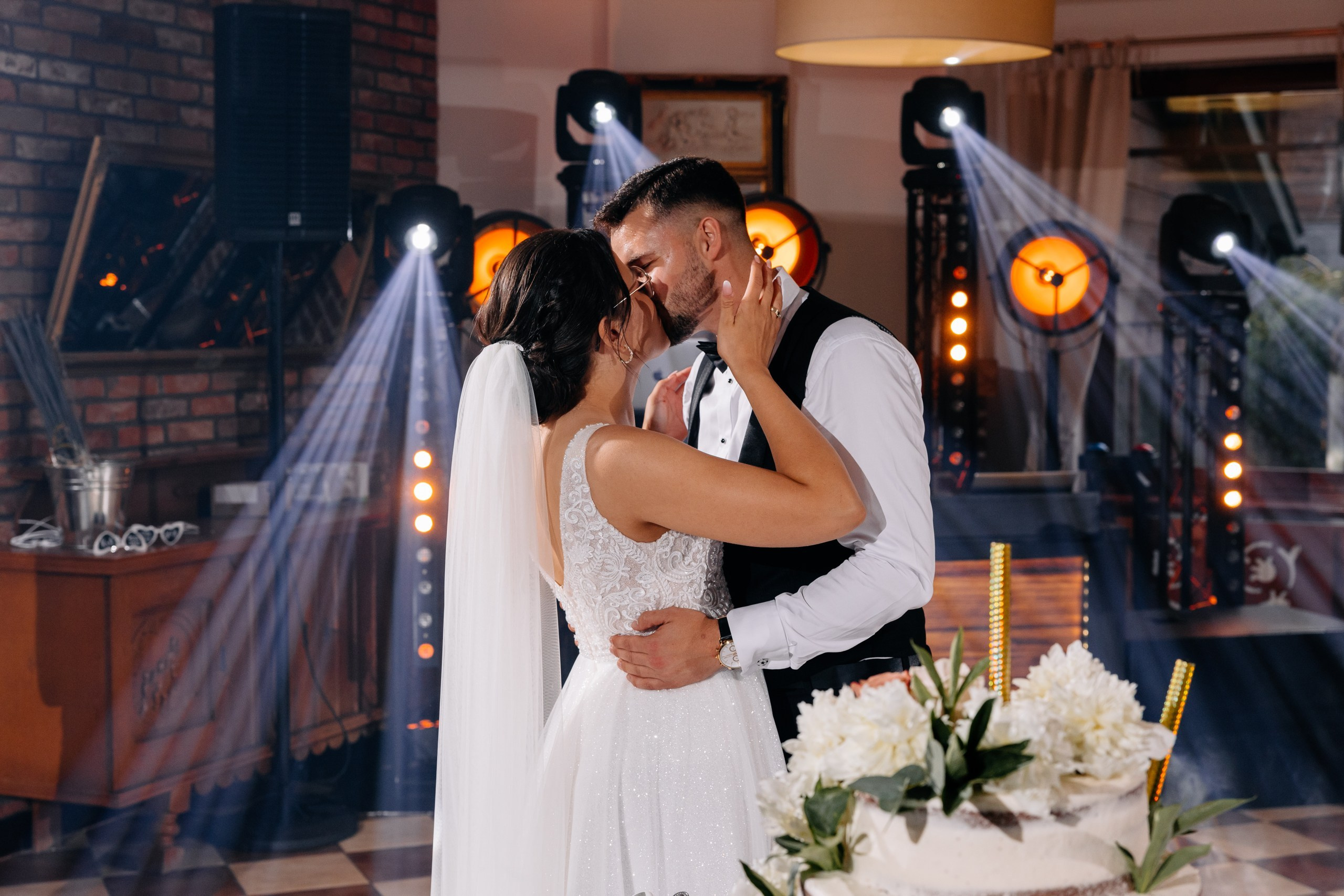 Klaudia ♡ Adrian. Fotograf Ślubny Warszawa - Sesje Biznesowe Rodzinne Eventy