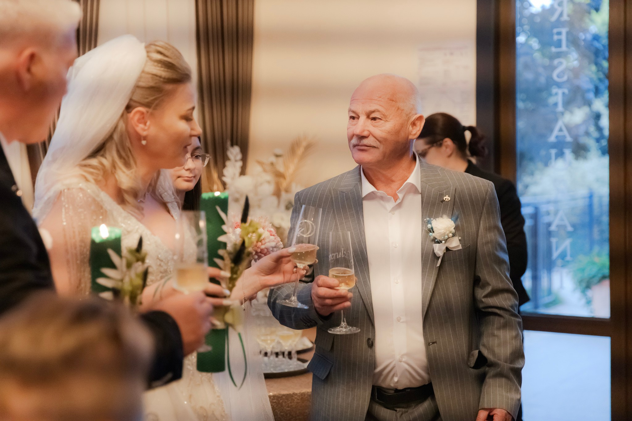 Mihai & Oana. Servicii foto-video profesionale, pentru momente de neuitat