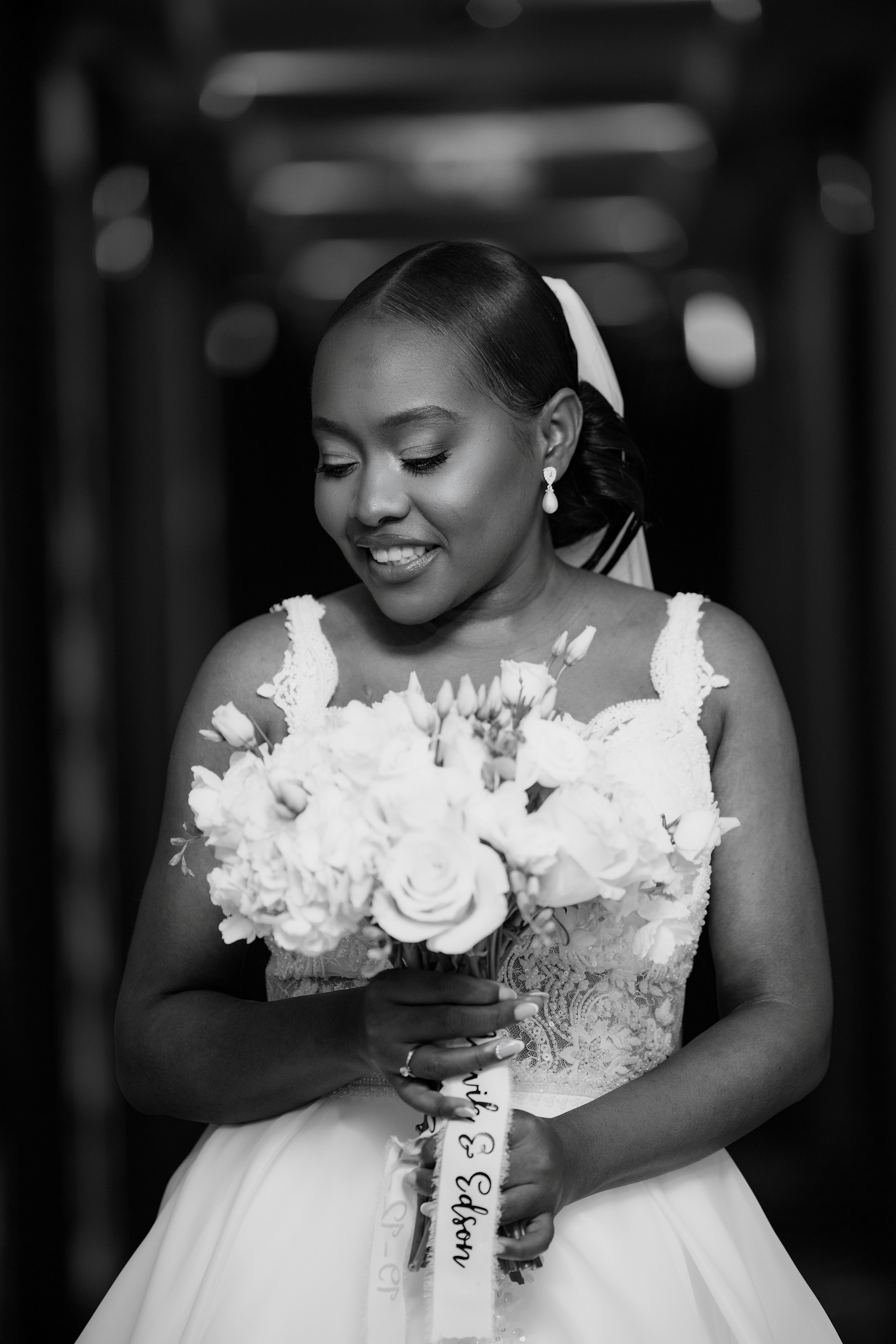 Nawik e Ethson. Fazemos o seu casamento ser lembrado por gerações