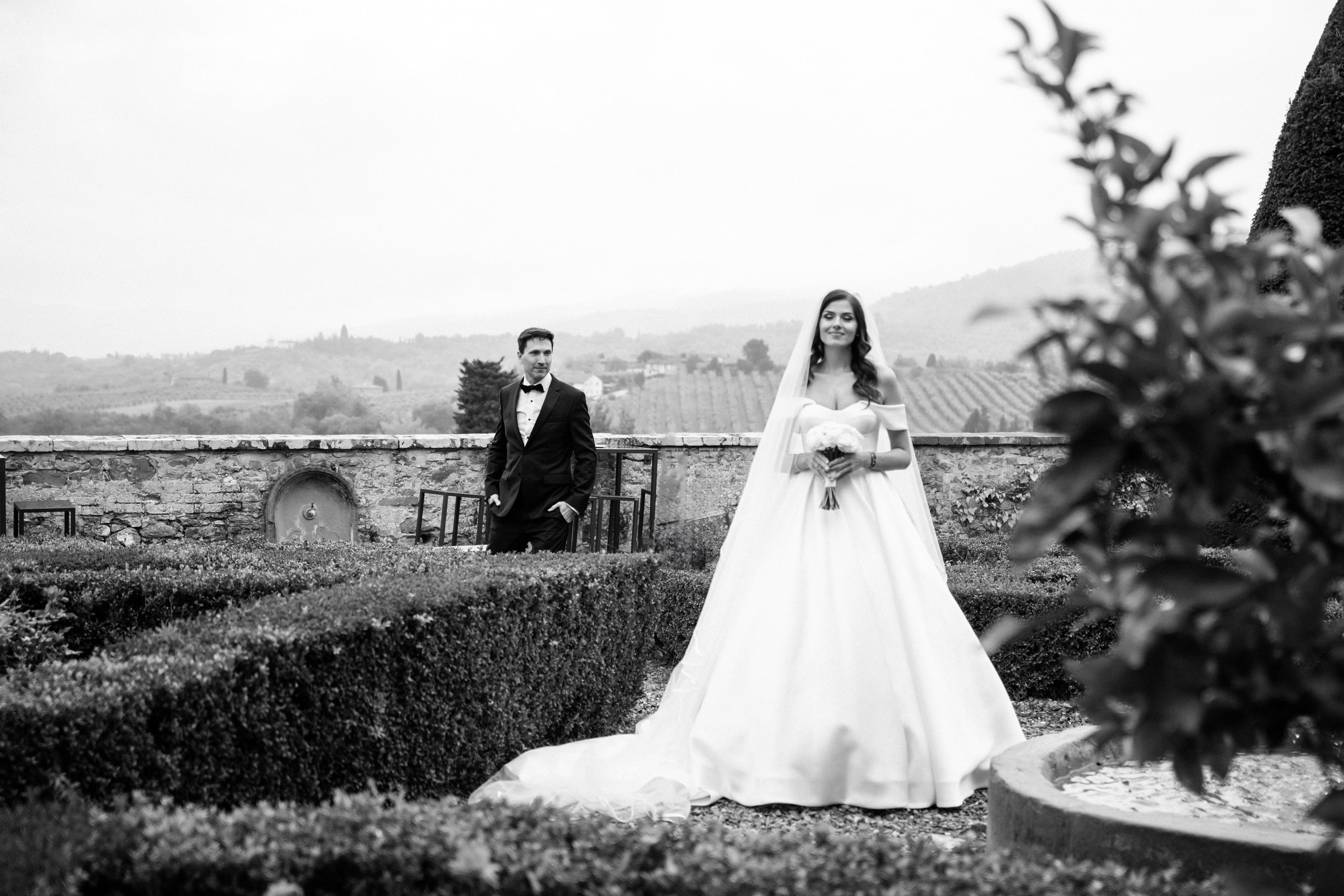 Destination wedding Photographer Italy Tuscany Rome Como Umbria. Wedding Photographer Rome Tuscany Como Sicily Puglia Amalfy Italy- Oksana Savenchuk